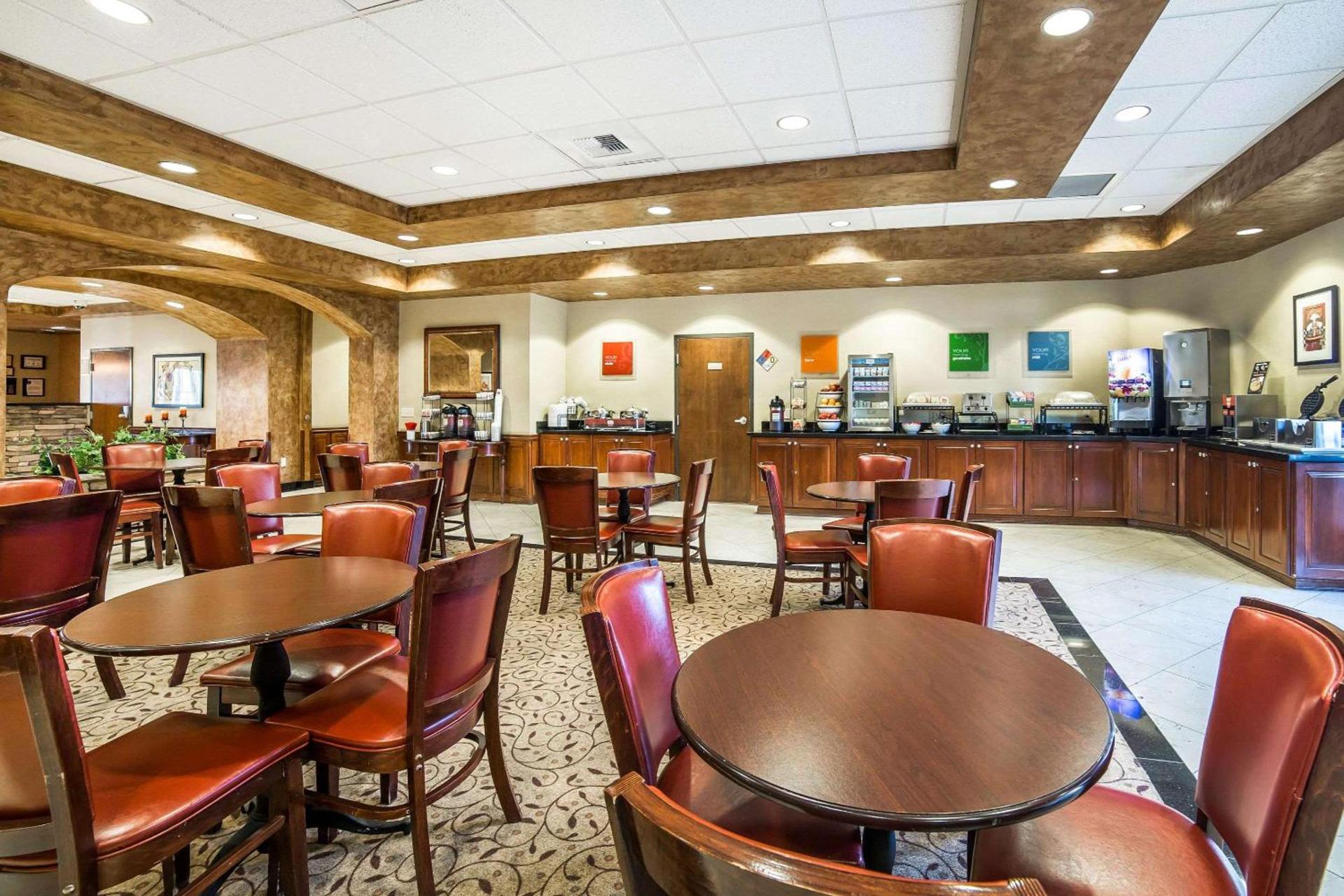 Comfort Inn & Suites Henderson - Las Vegas photo 39