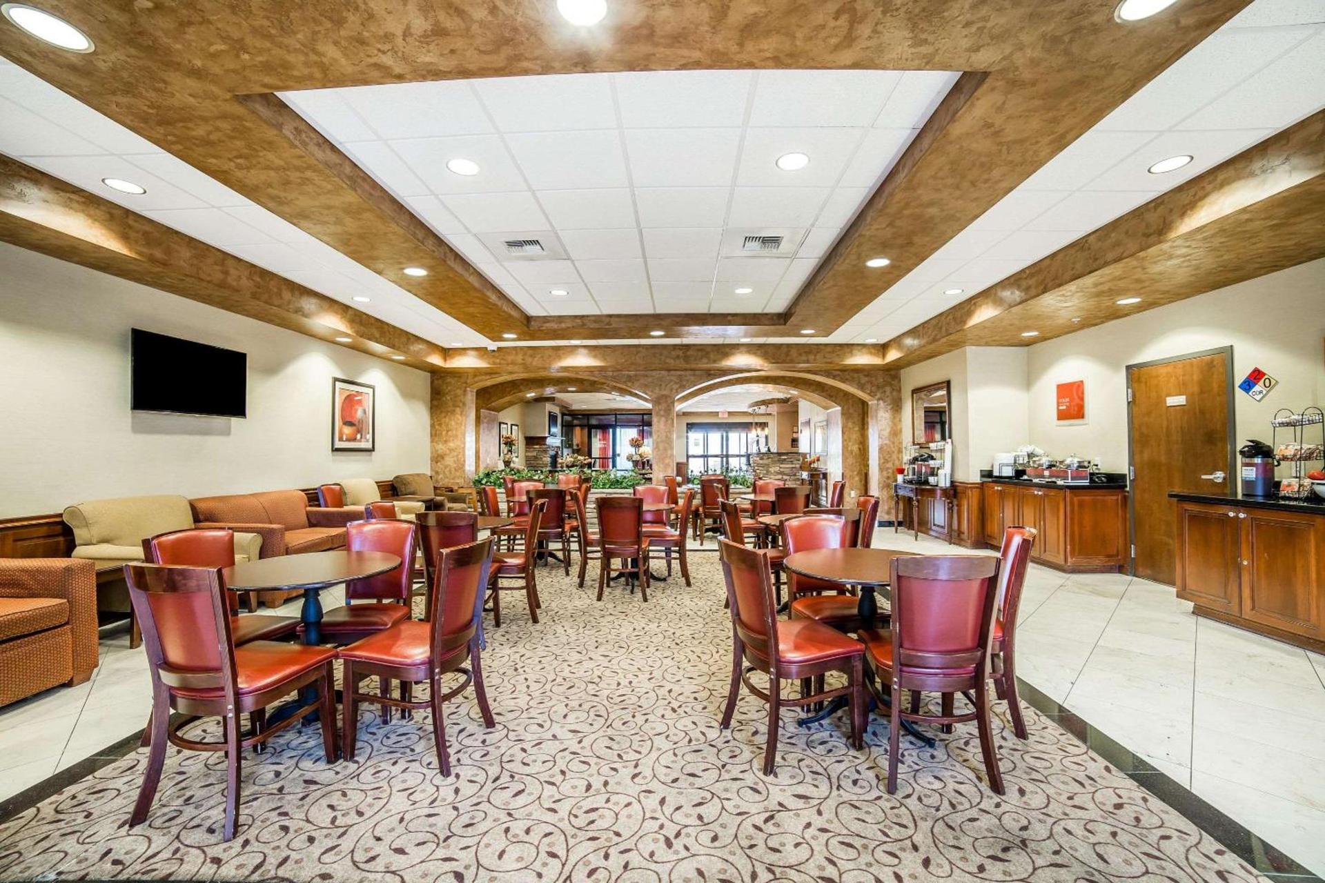 Comfort Inn & Suites Henderson - Las Vegas photo 41