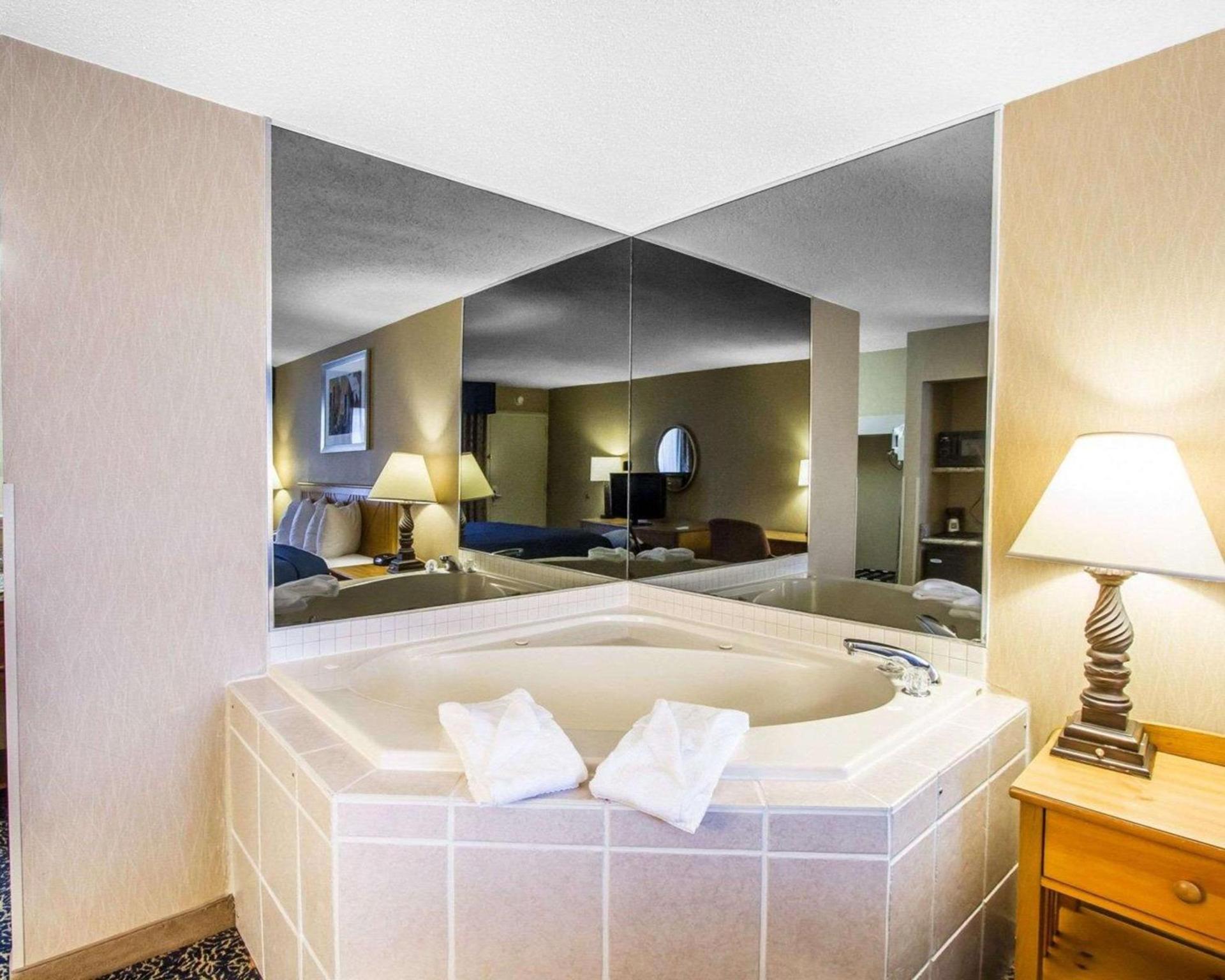 Quality Inn Deming photo 23