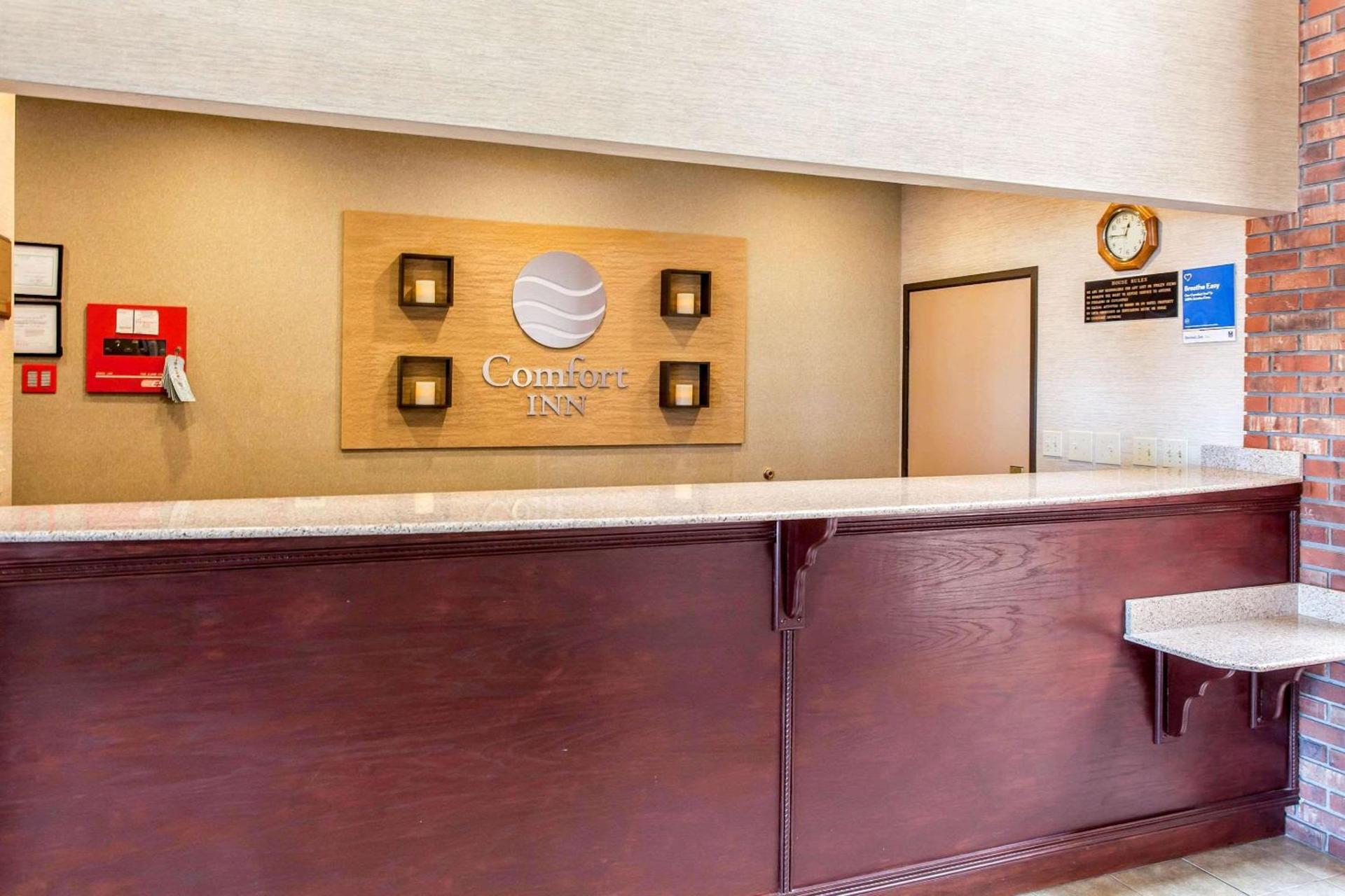 Comfort Inn & Suites Near Fallon Naval Air Station photo 5