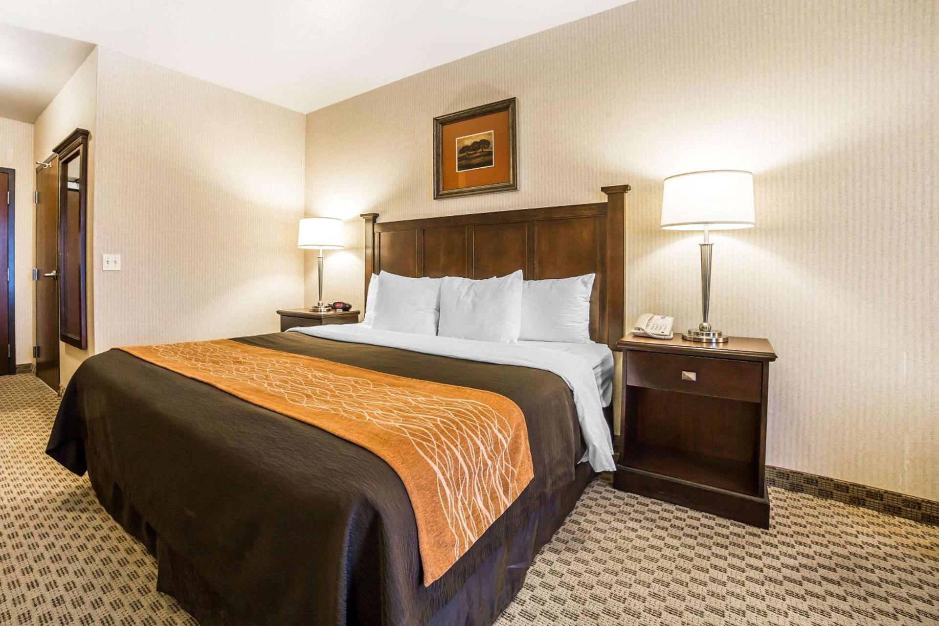 Comfort Inn & Suites Henderson - Las Vegas photo 15