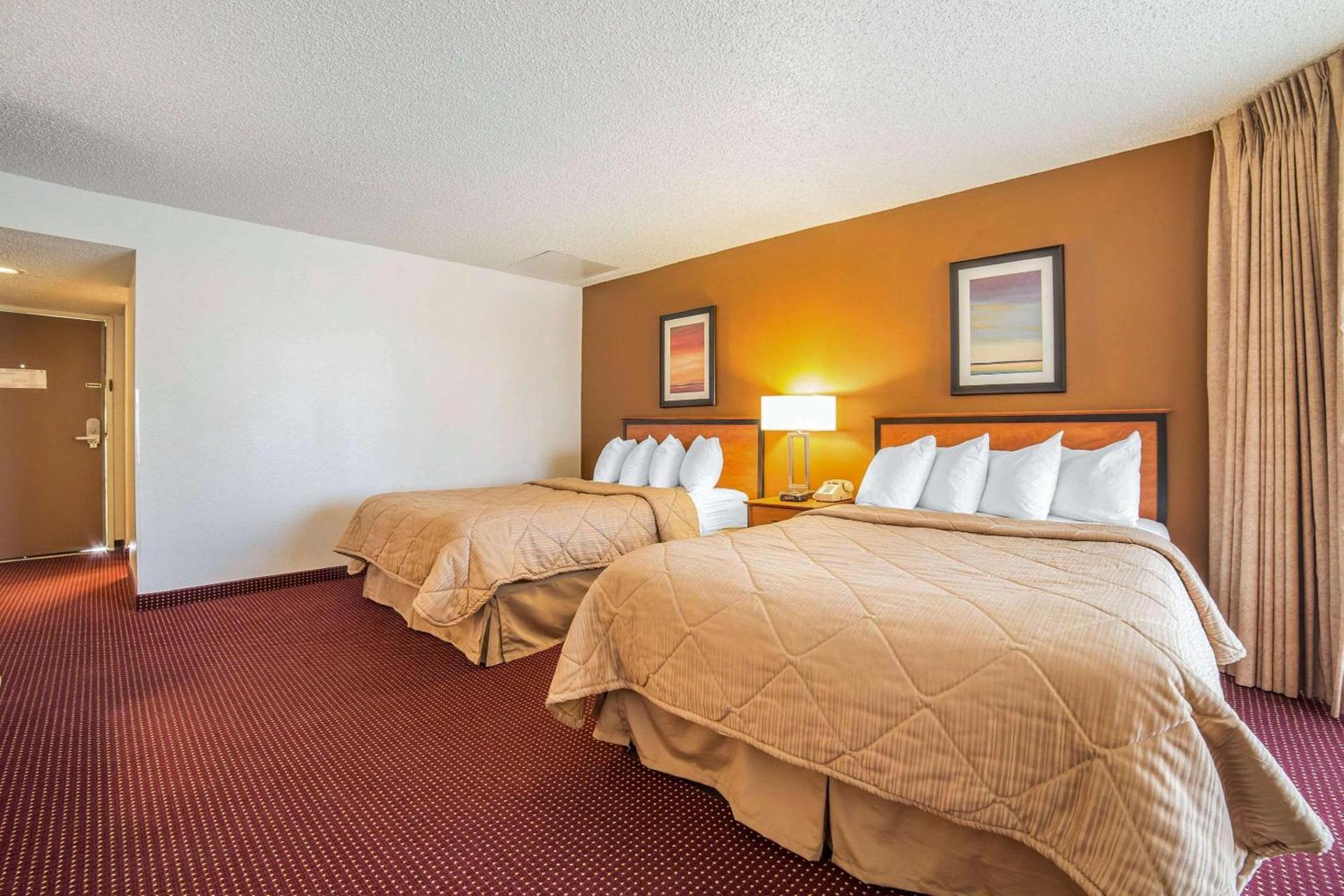 Lake Mead Inn photo 7
