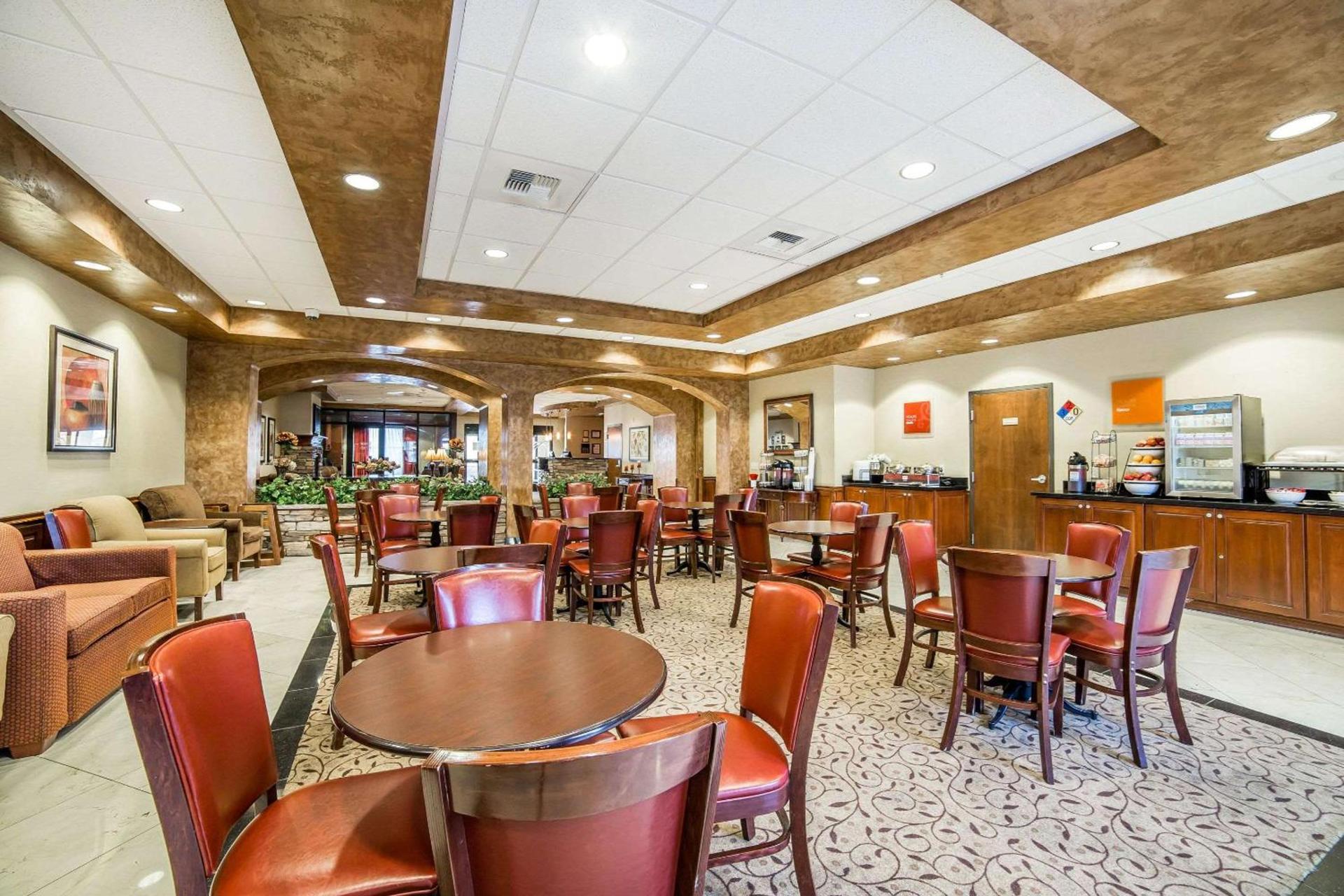 Comfort Inn & Suites Henderson - Las Vegas photo 37