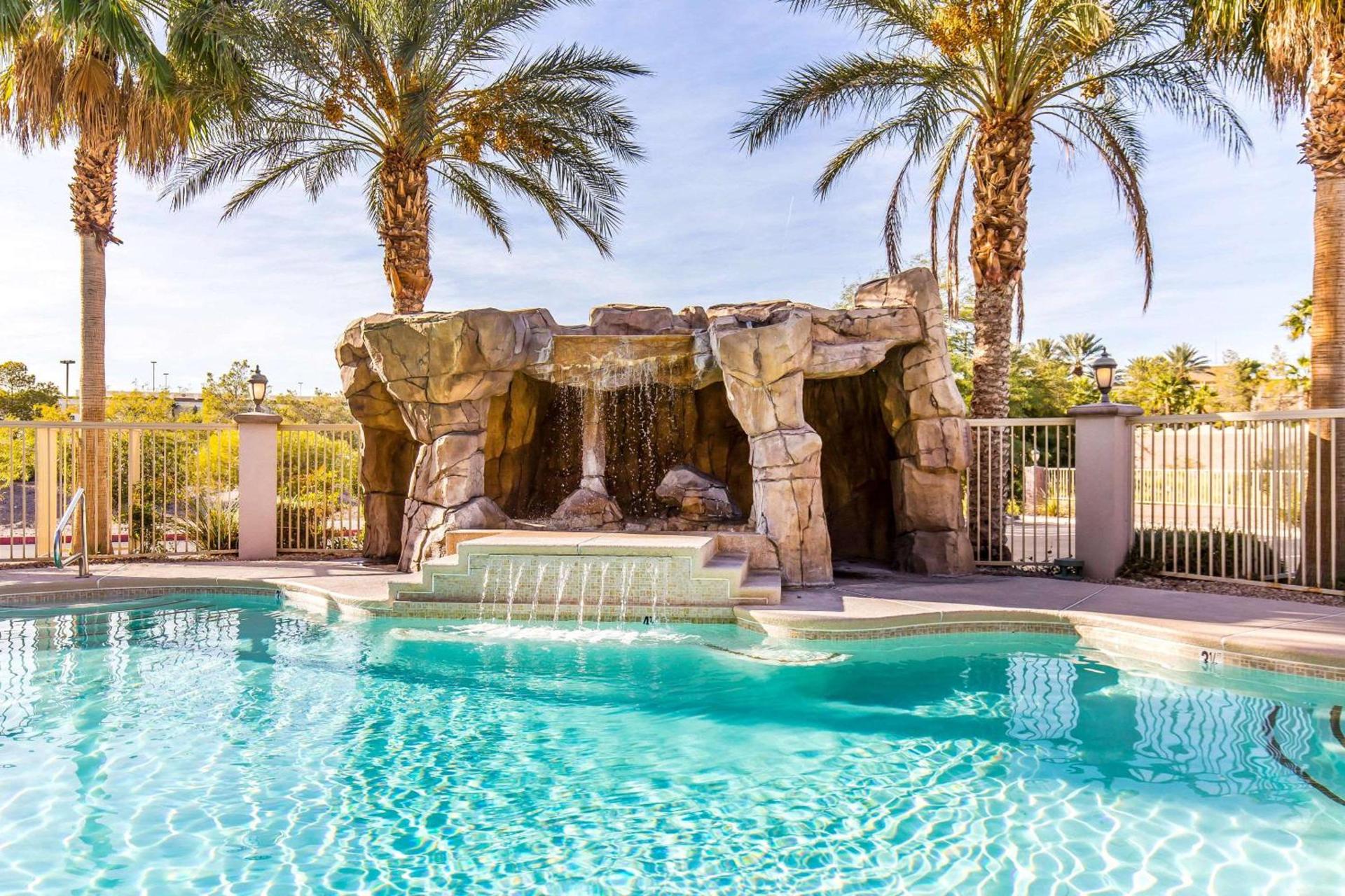 Comfort Inn & Suites Henderson - Las Vegas photo 30