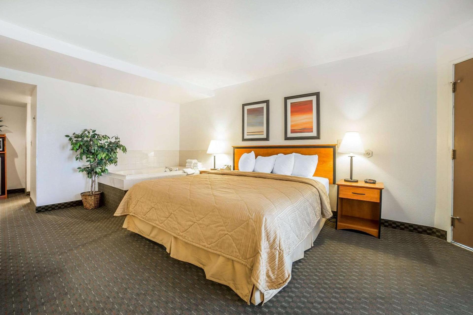 Lake Mead Inn photo 6
