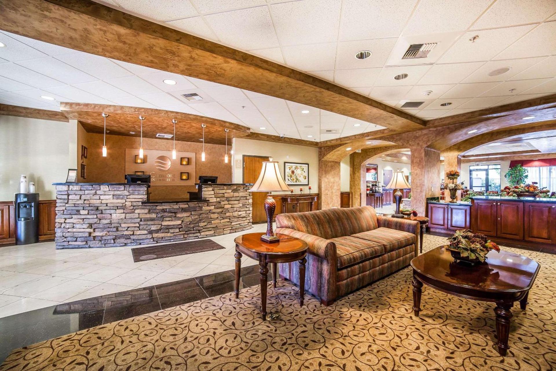 Comfort Inn & Suites Henderson - Las Vegas photo 9