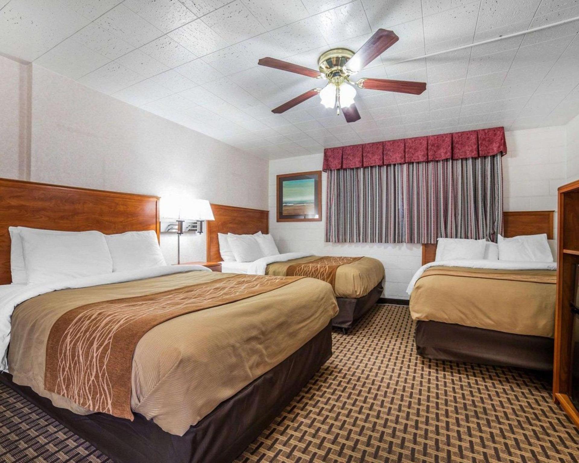 Rodeway Inn Elko Downtown Area photo 17