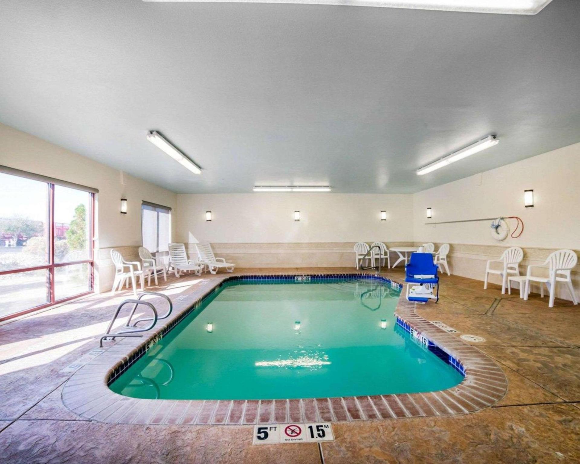 Comfort Suites Fernley photo 4