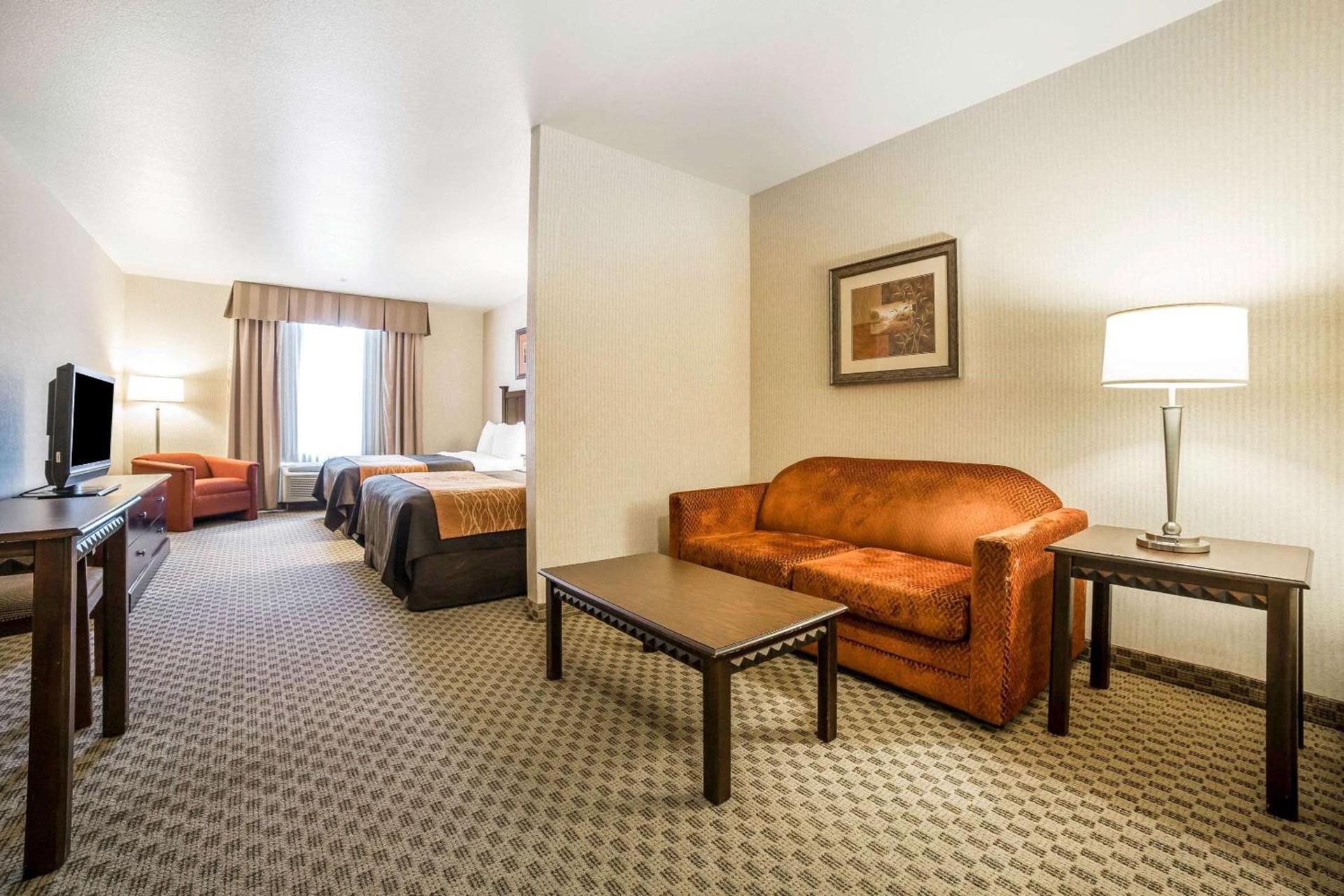 Comfort Inn & Suites Henderson - Las Vegas photo 22
