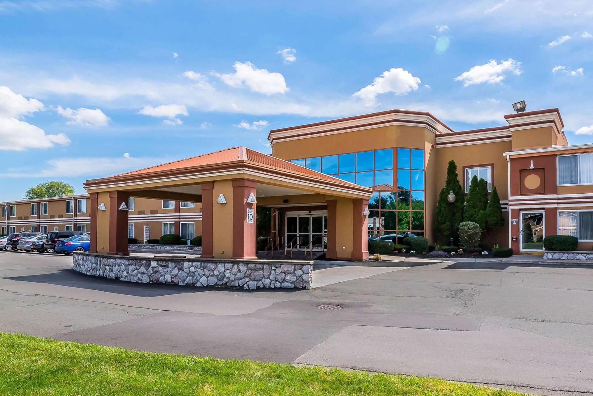 Quality Inn & Suites Albany Airport photo 2