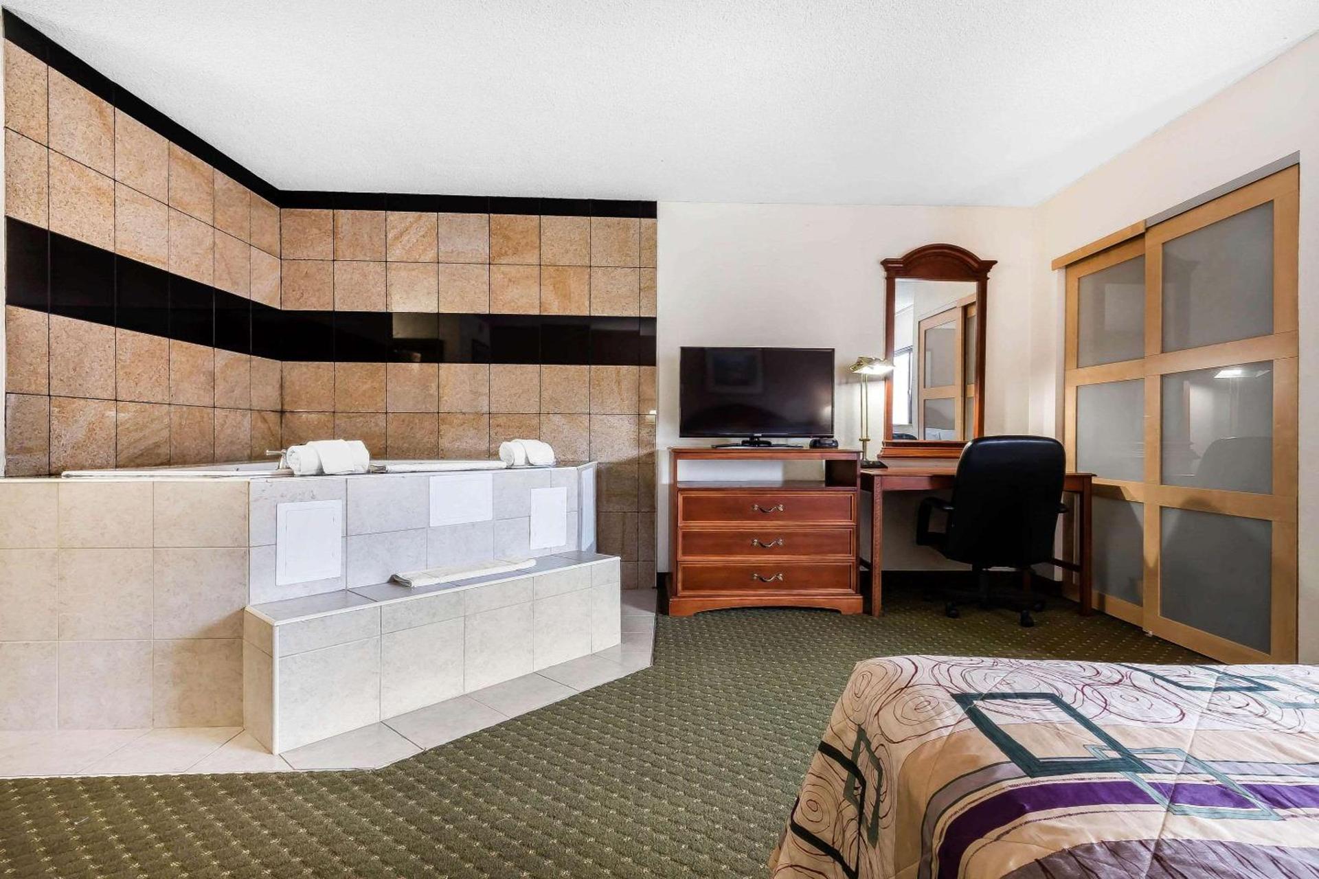 Quality Inn & Suites Binghamton Vestal photo 26