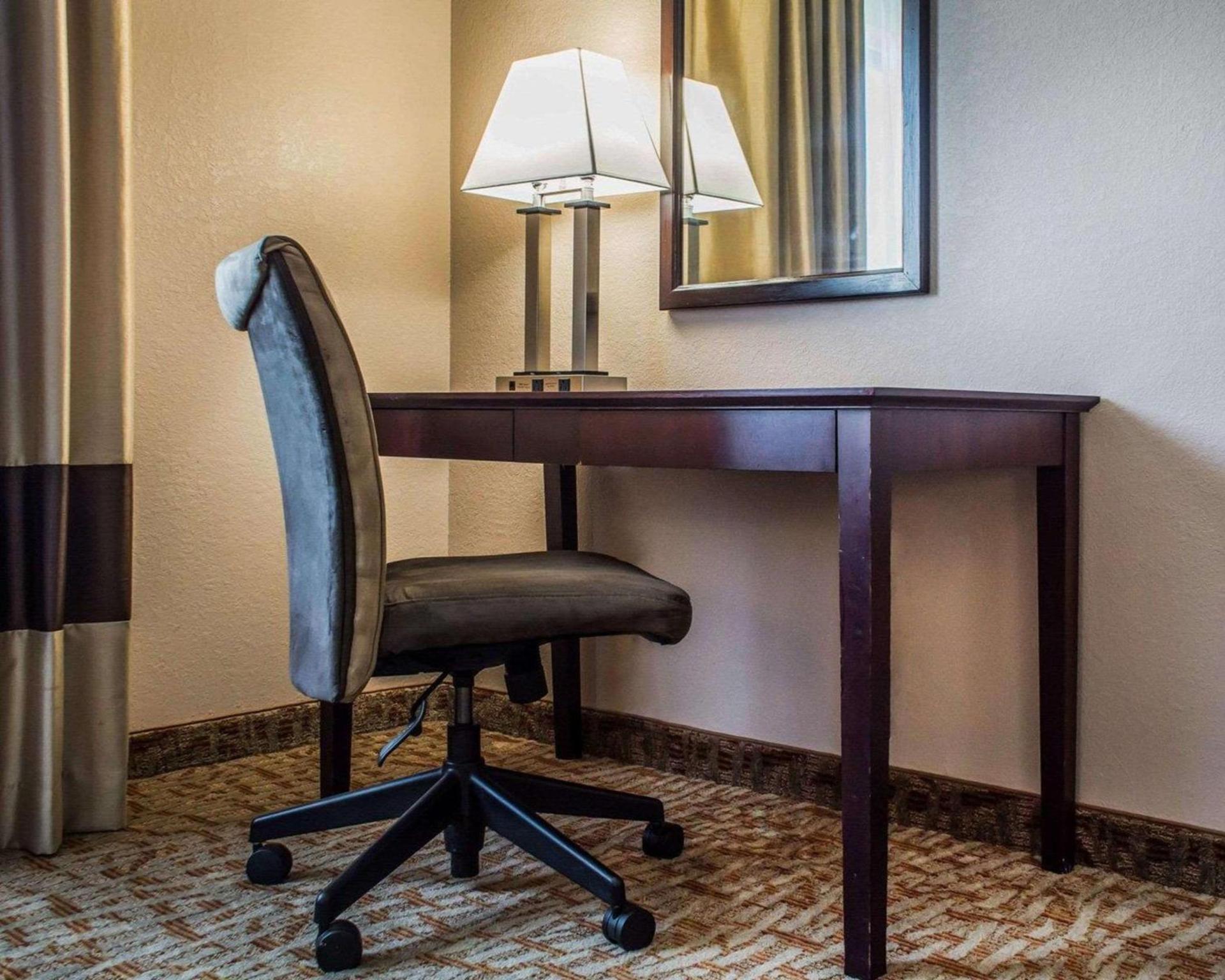 Quality Inn Lockport photo 16