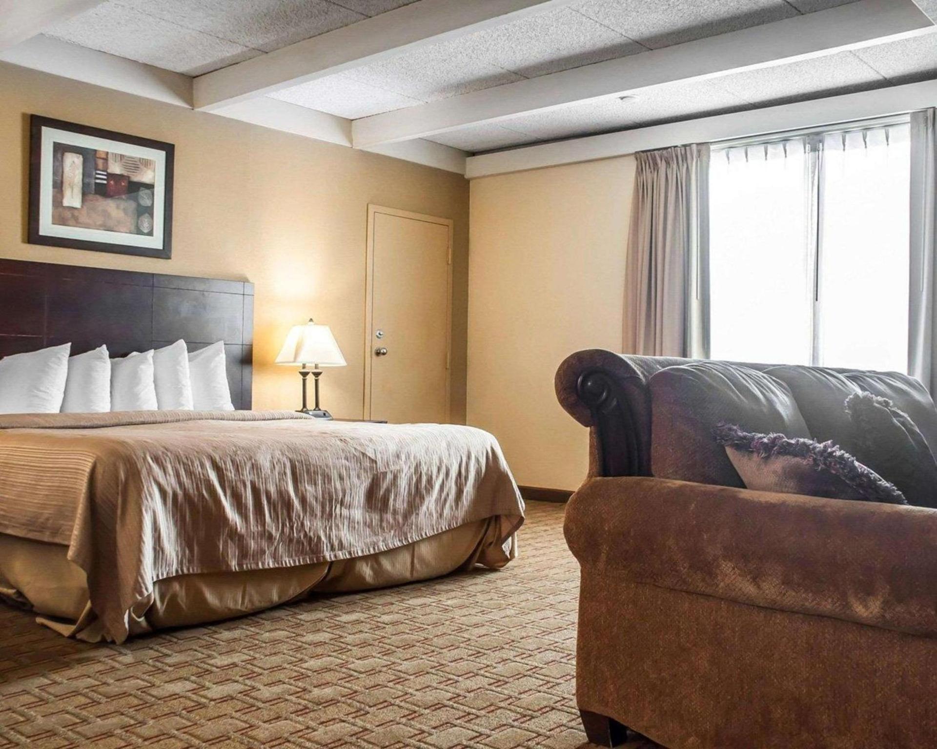 Quality Inn Buffalo Airport photo 16