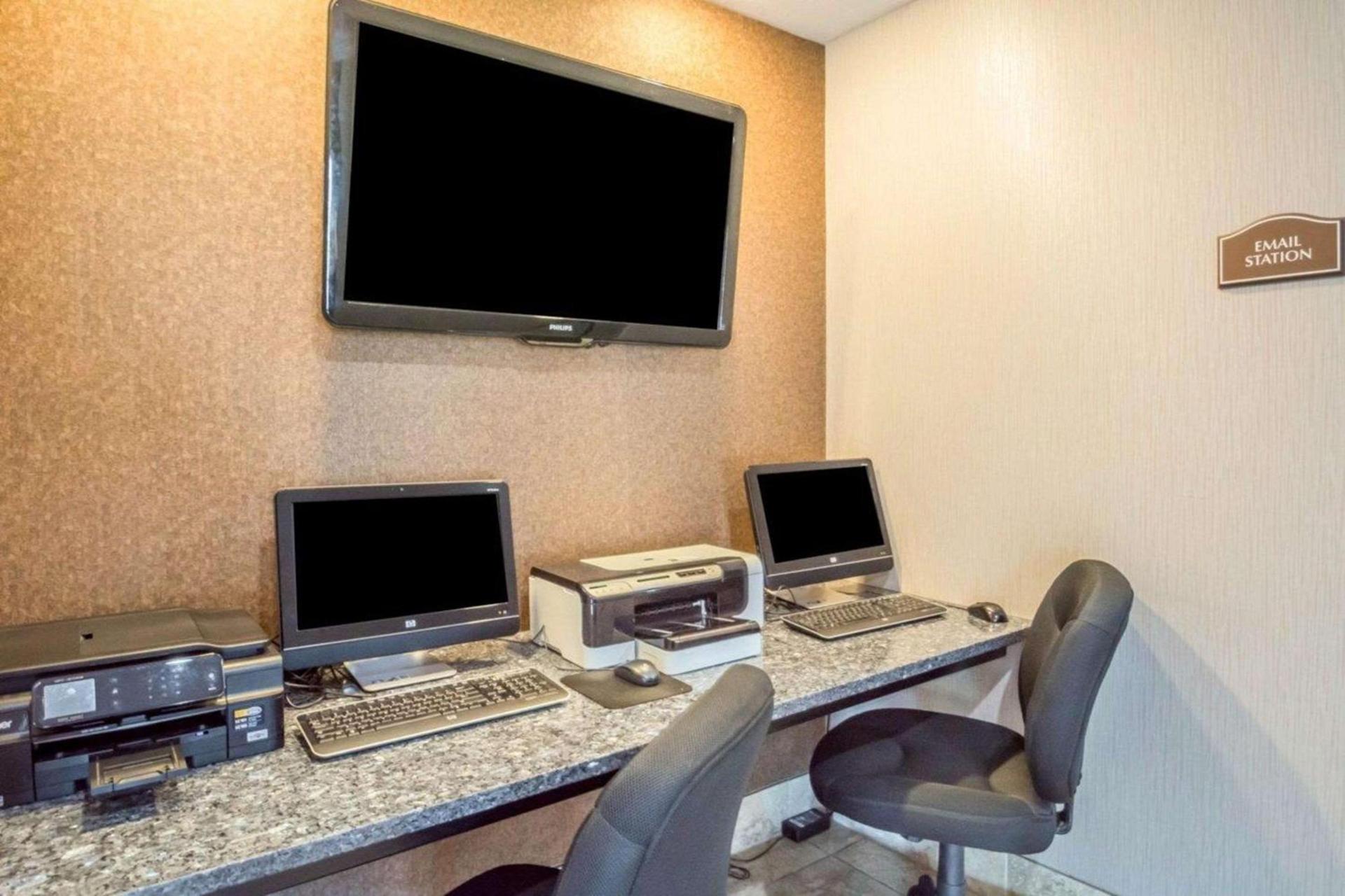 Quality Inn Corning photo 21