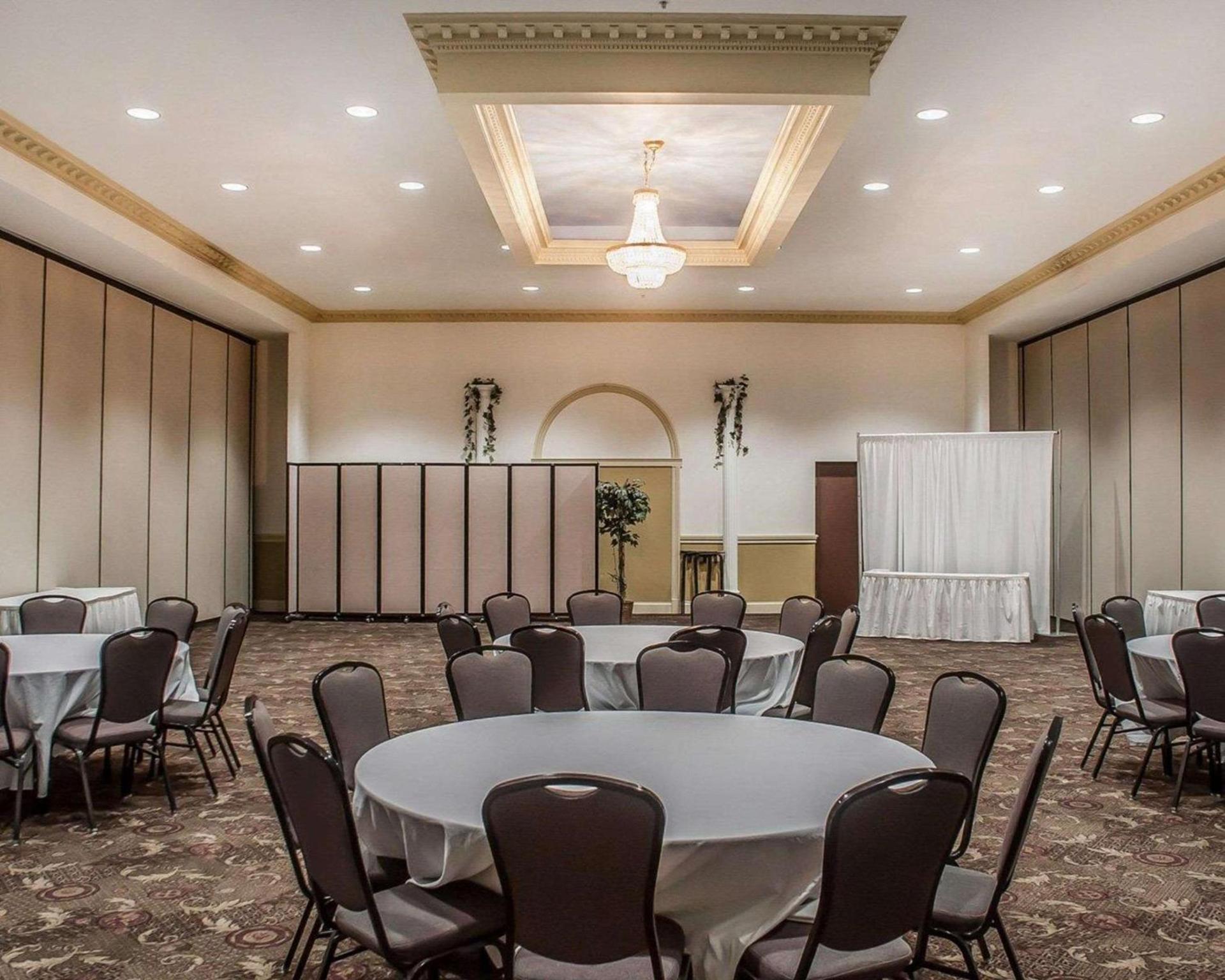 Quality Inn - Niagara Falls Blvd photo 39