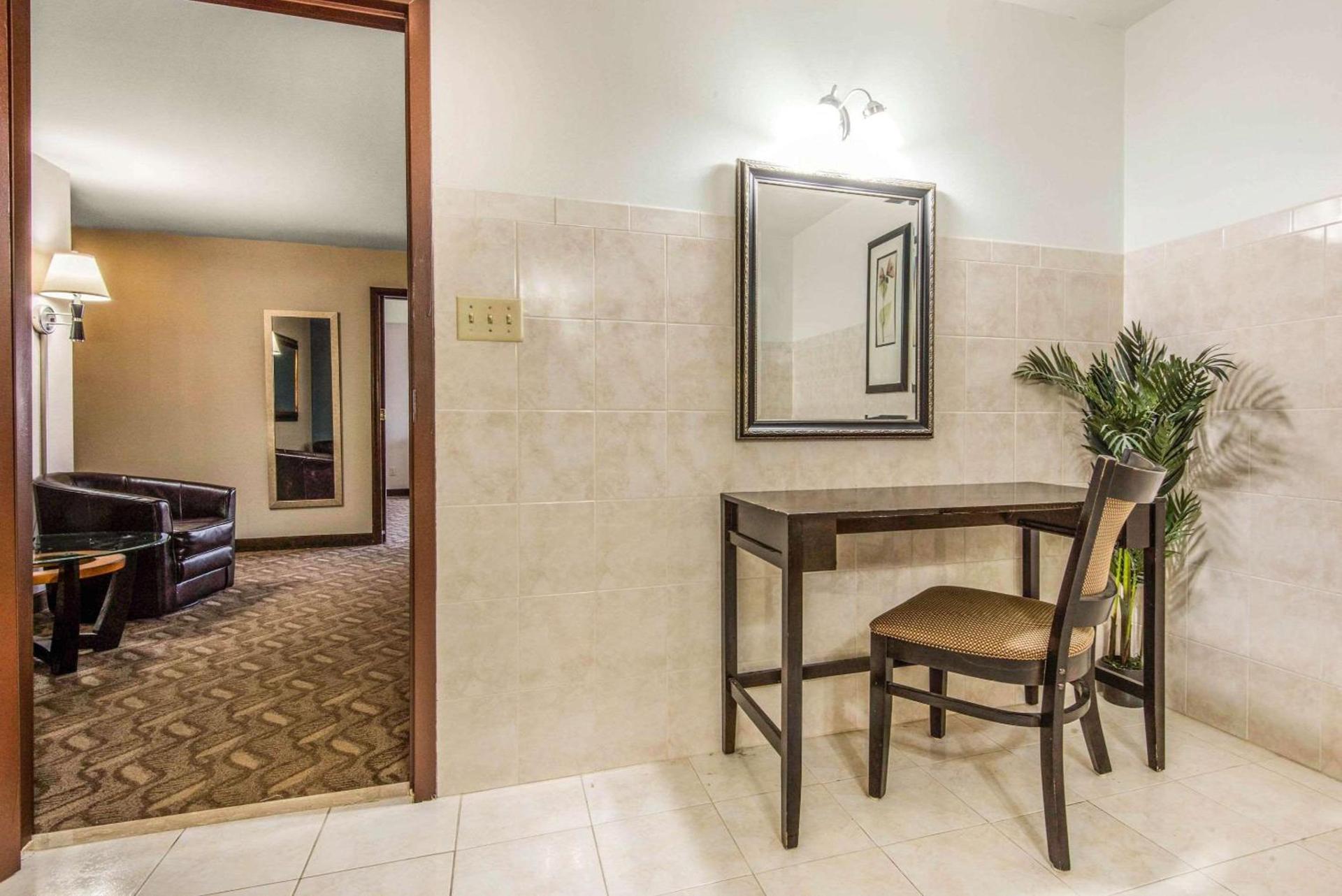 Quality Inn - Niagara Falls Blvd photo 27