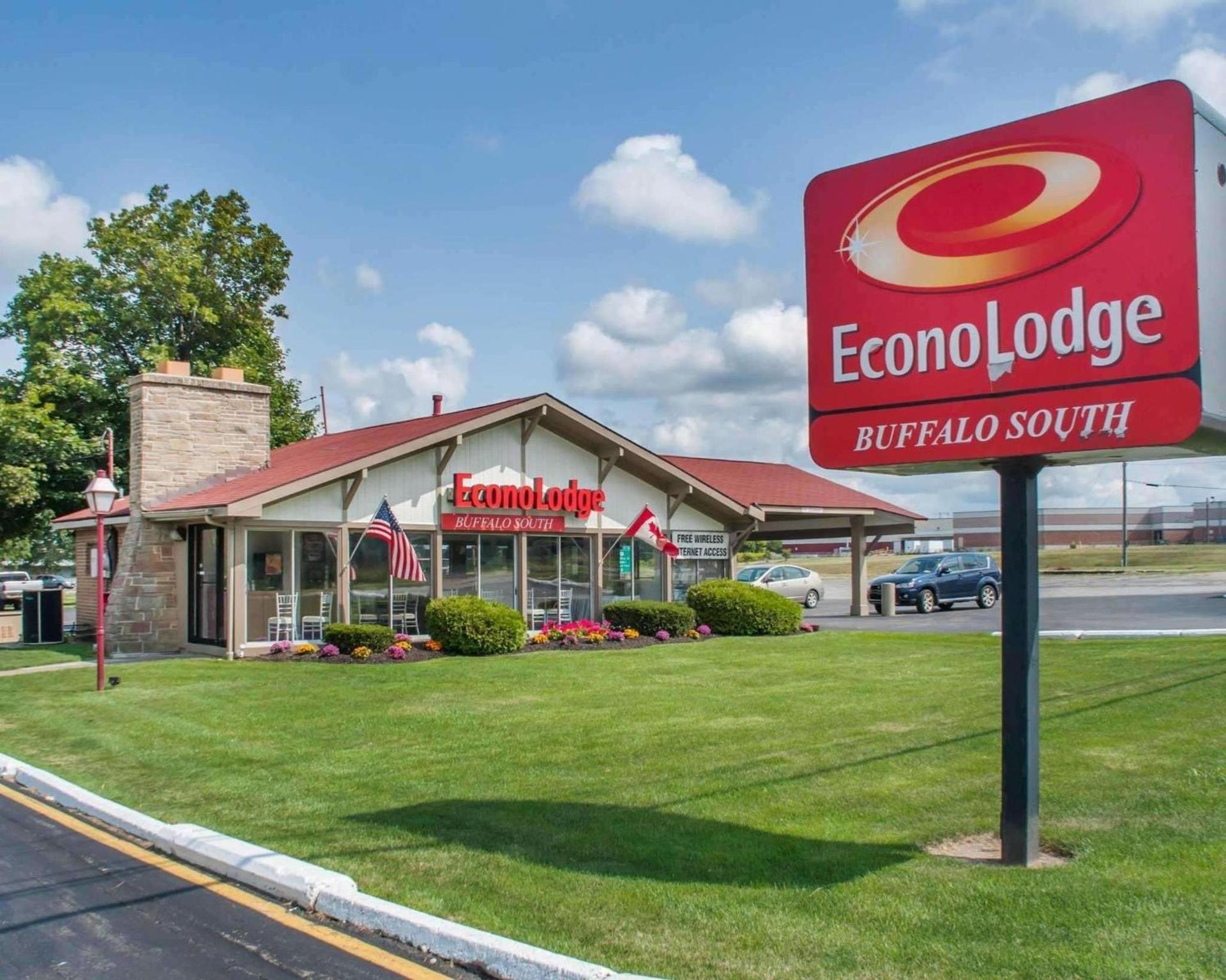 Econo Lodge Buffalo South photo 1