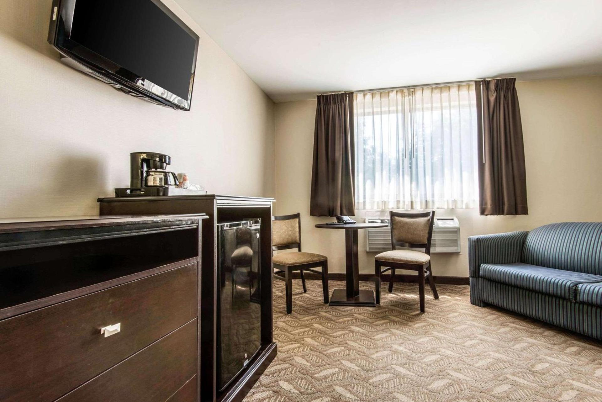 Quality Inn - Niagara Falls Blvd photo 19