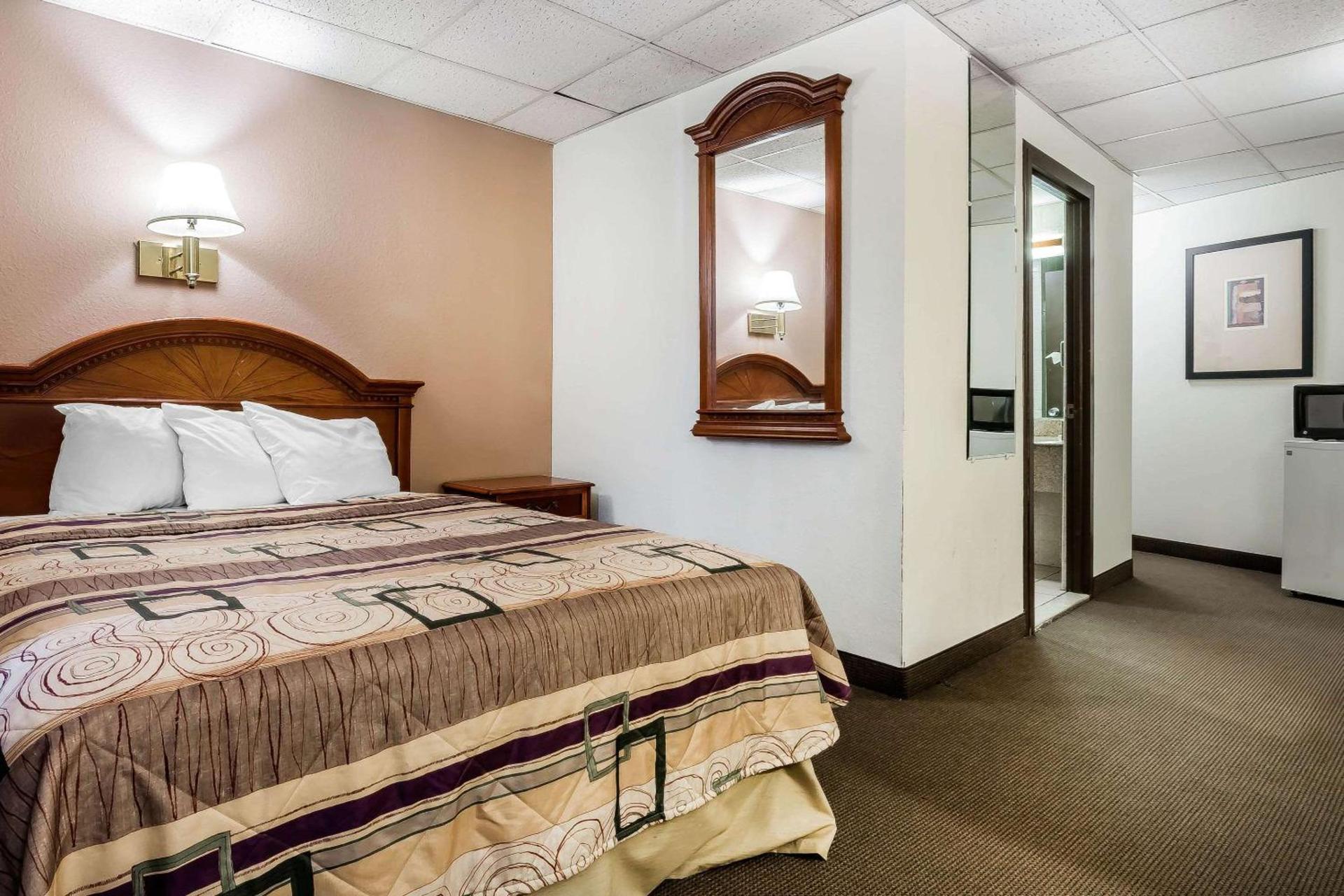 Quality Inn & Suites Binghamton Vestal photo 3