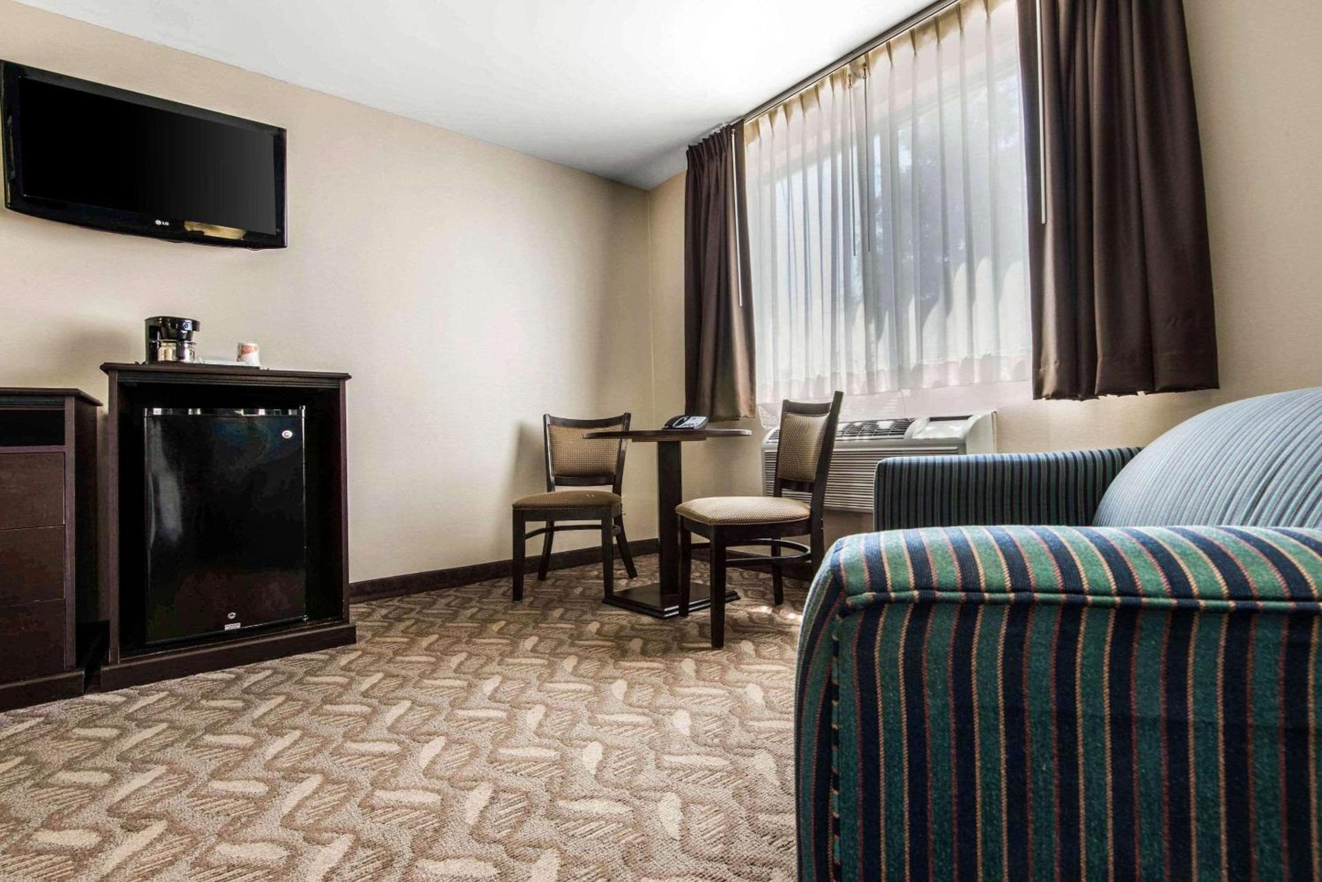 Quality Inn - Niagara Falls Blvd photo 15