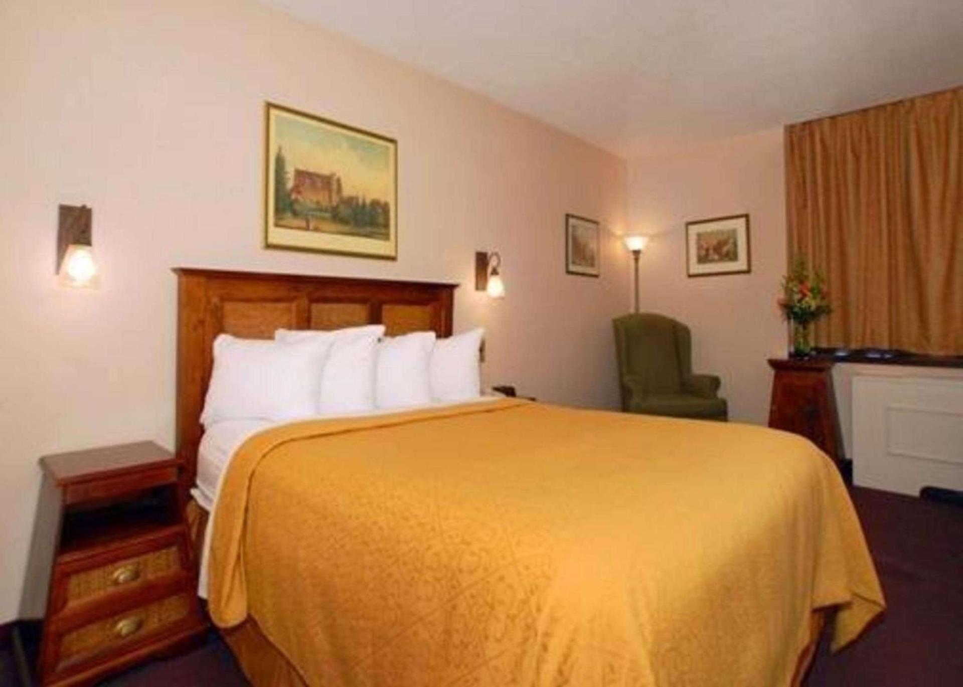 St Lawrence hotel photo 25
