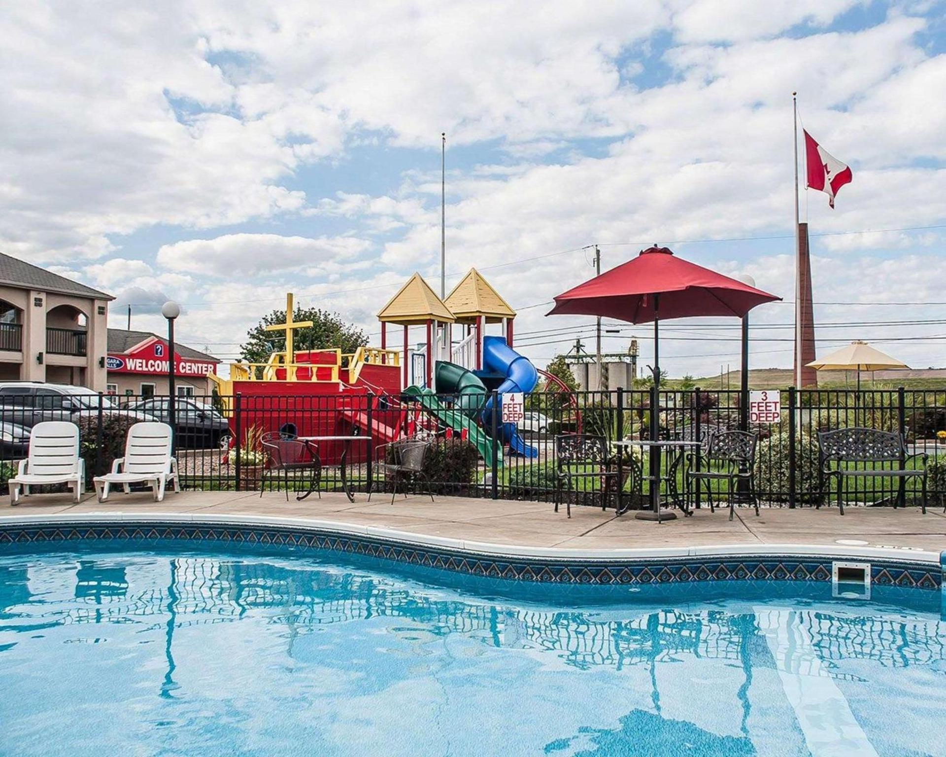 Econo Lodge at the Falls North photo 17