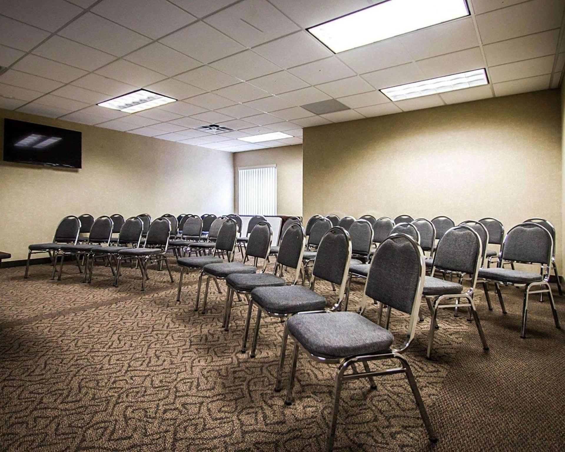 Quality Inn & Suites Fishkill South near I-84 photo 27