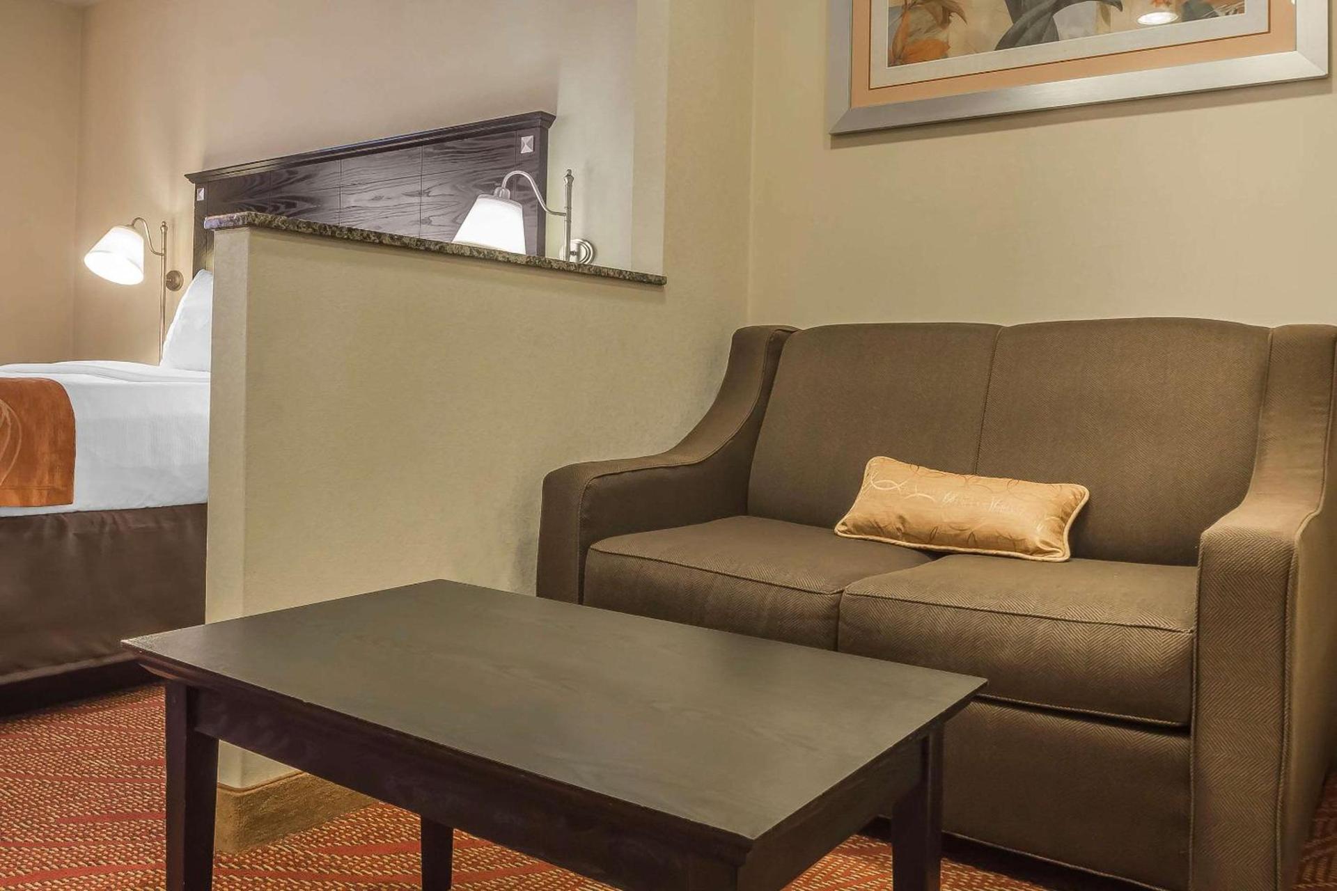 Comfort Inn & Suites LaGuardia Airport photo 12