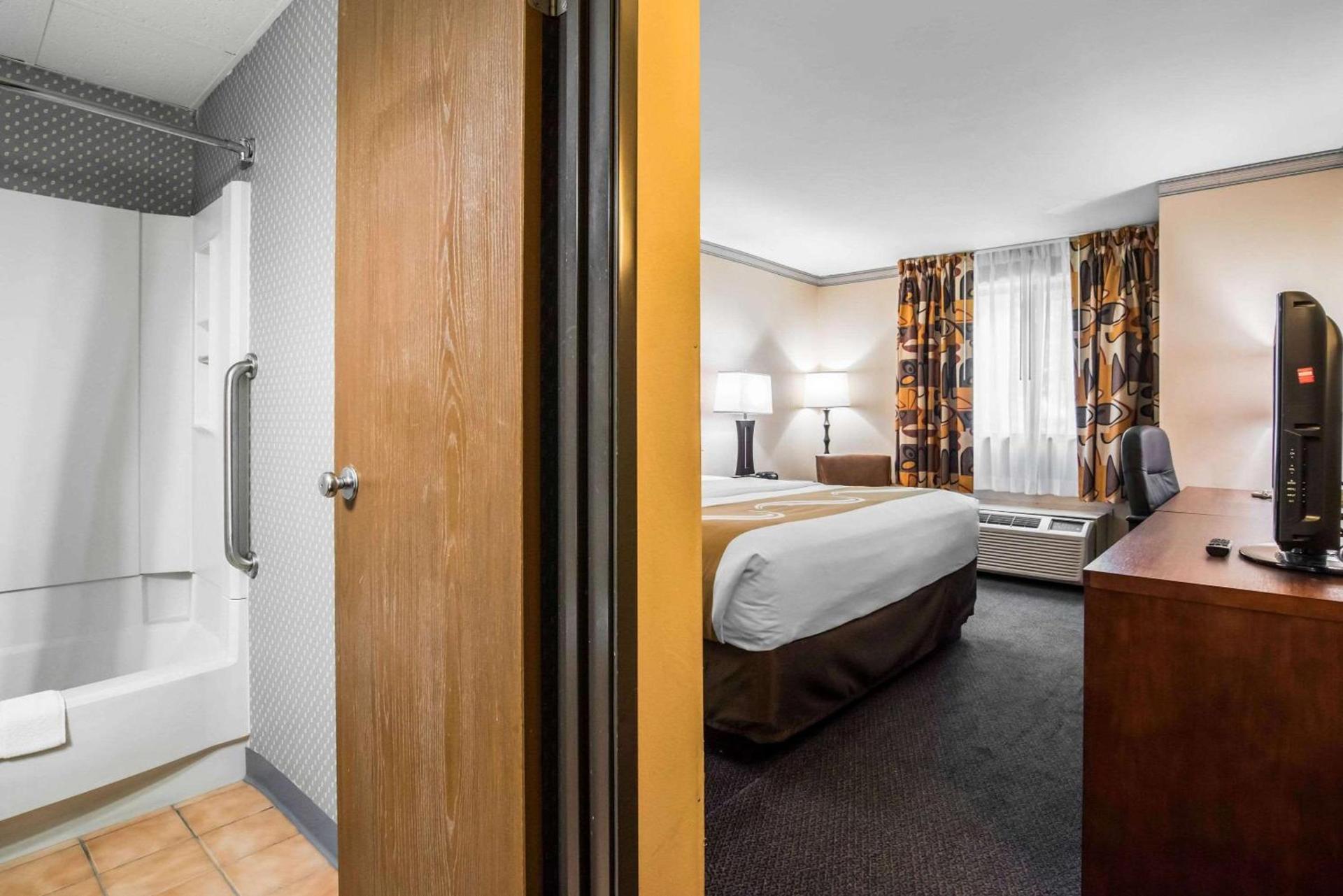 Quality Inn Cortland - University Area photo 12