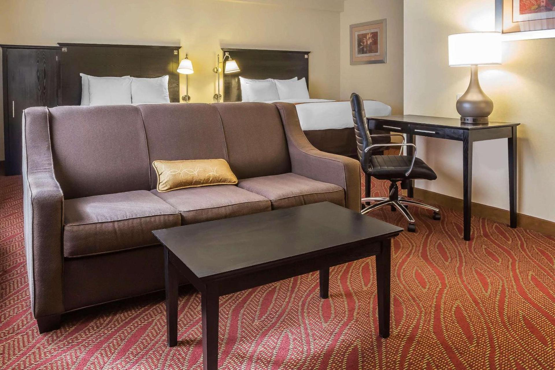 Comfort Inn & Suites LaGuardia Airport photo 6