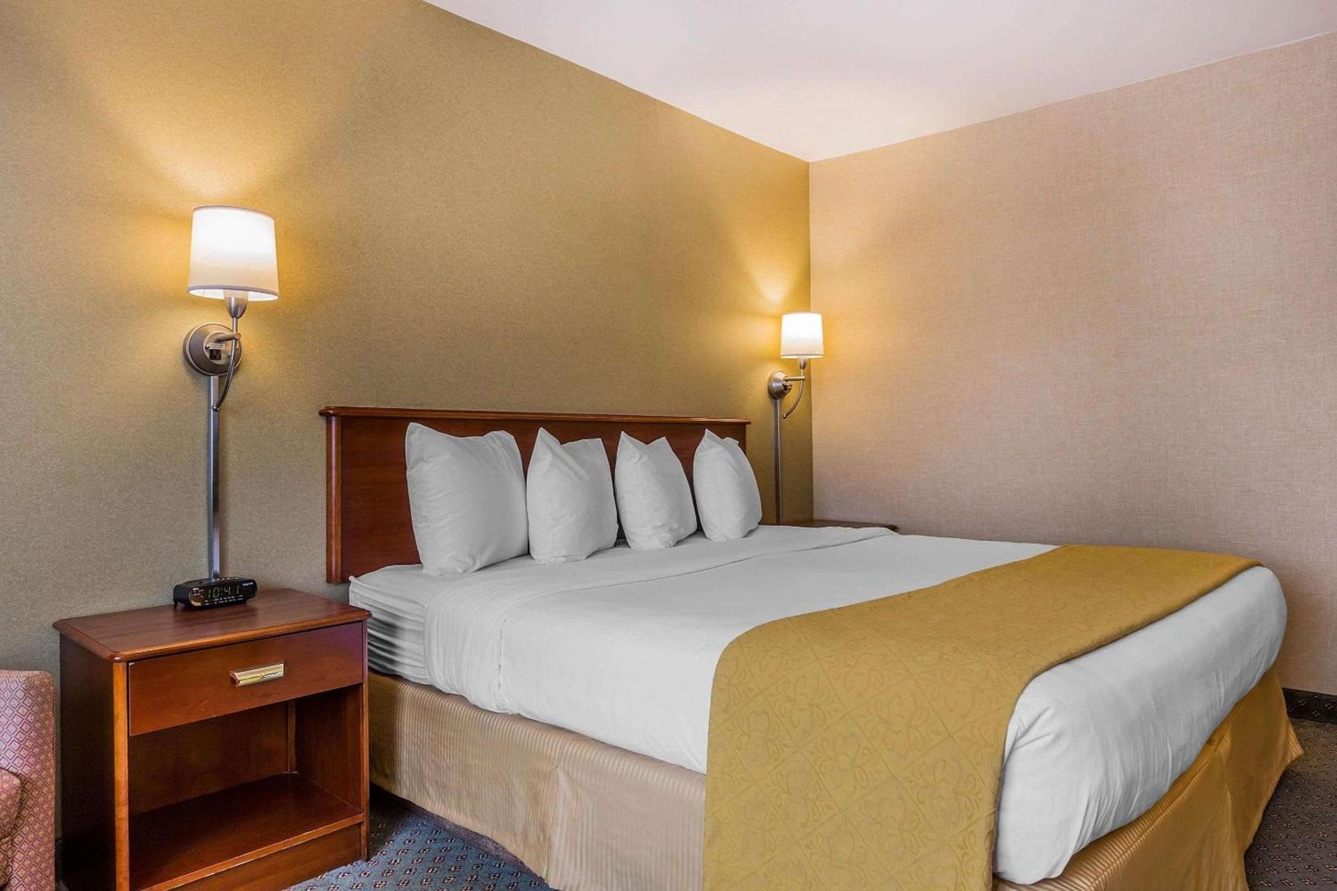 Quality Inn Hyde Park - Poughkeepsie North photo 3
