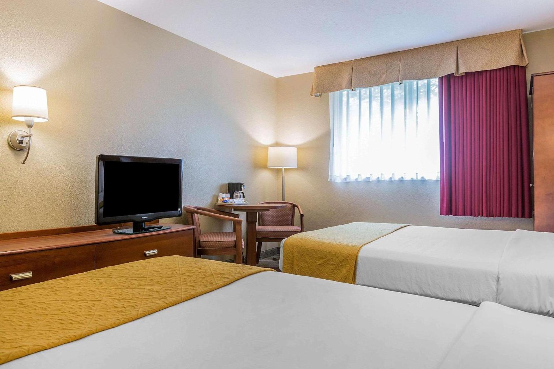 Quality Inn Hyde Park - Poughkeepsie North photo 29