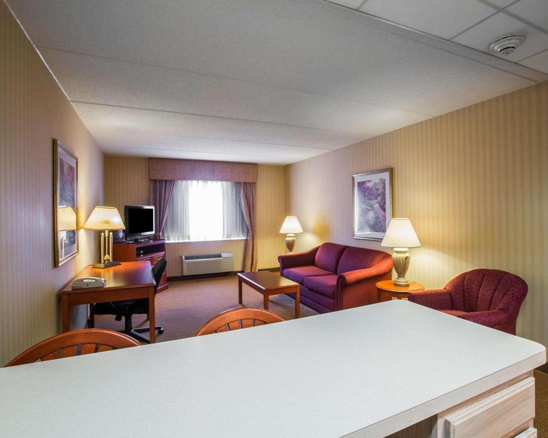 Holiday Inn Express & Suites Hawthorne - Elmsford North by IHG photo 25