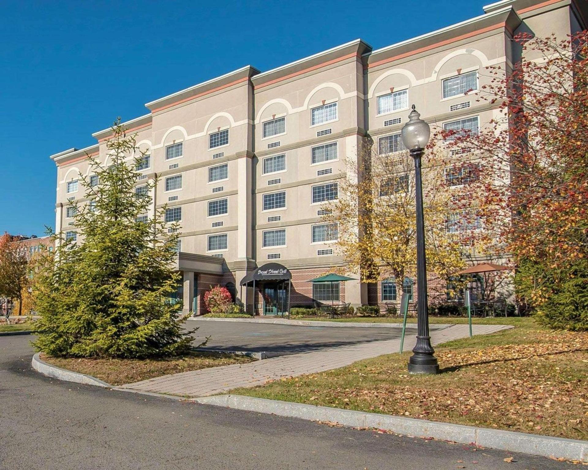 The Marx Hotel - Downtown - University Area — hotel in Oneonta