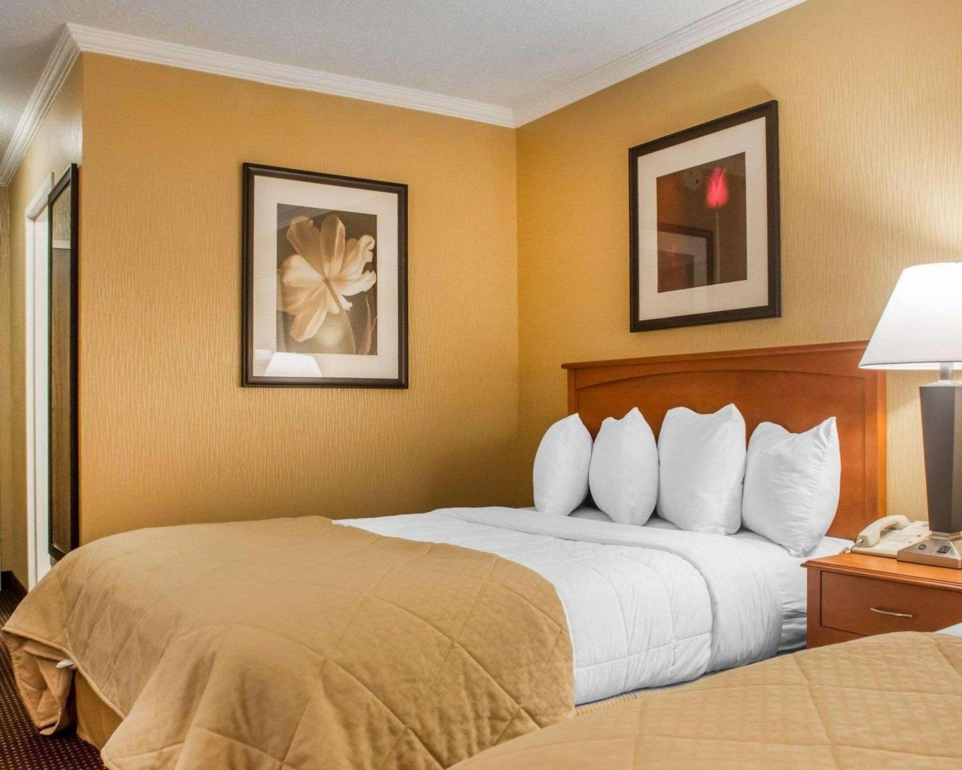 Clarion Hotel & Suites Riverfront photo 31