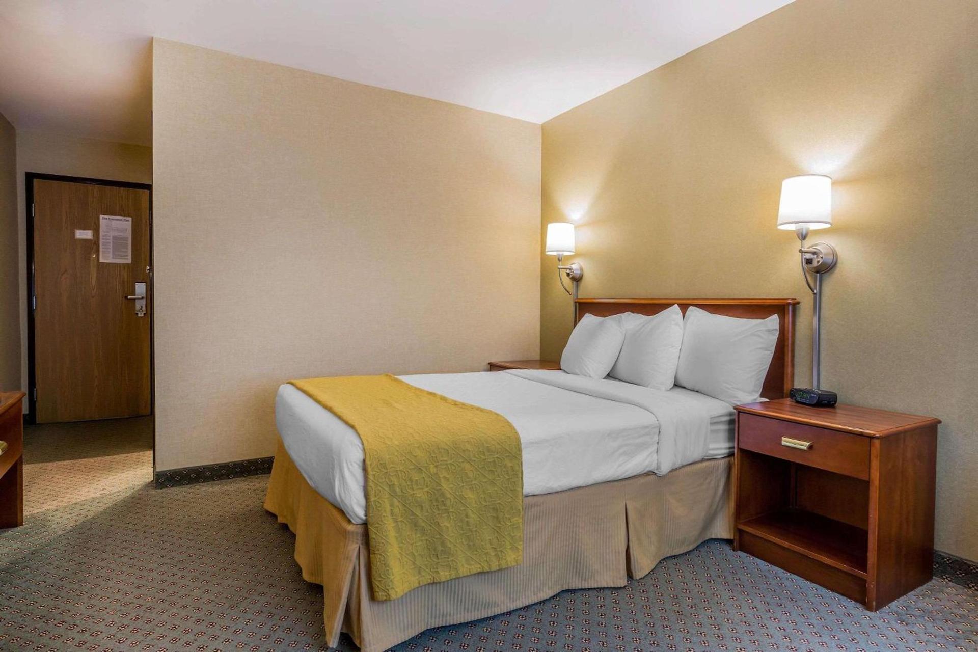 Quality Inn Hyde Park - Poughkeepsie North photo 30