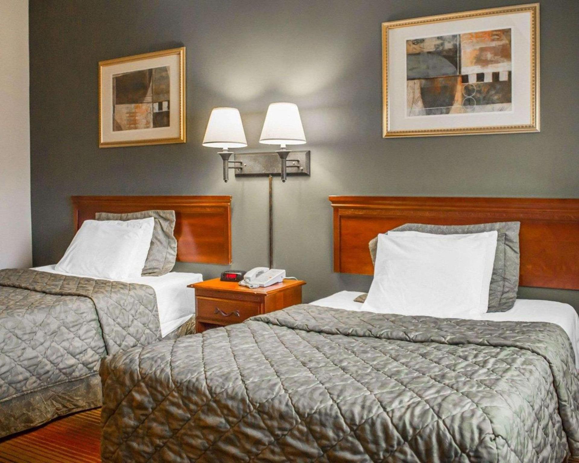 Rodeway Inn Huntington Station - Melville photo 12