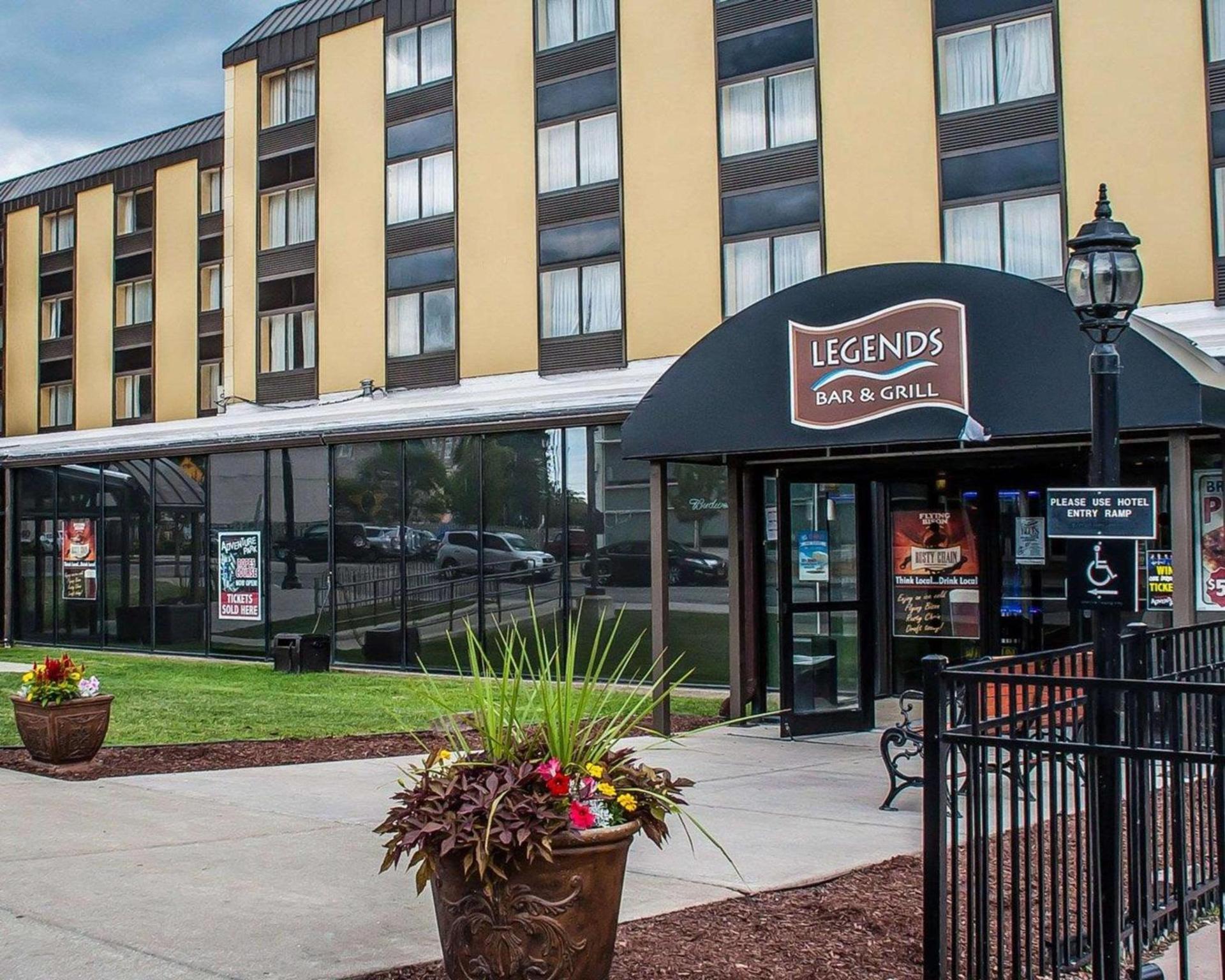 Quality Hotel & Suites At The Falls photo 3