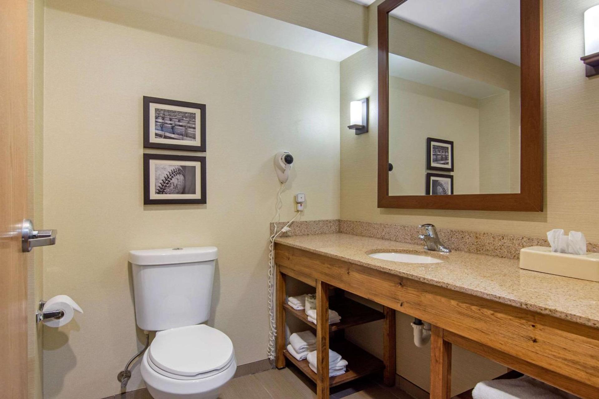 City Express by Marriott Milford Cooperstown photo 16