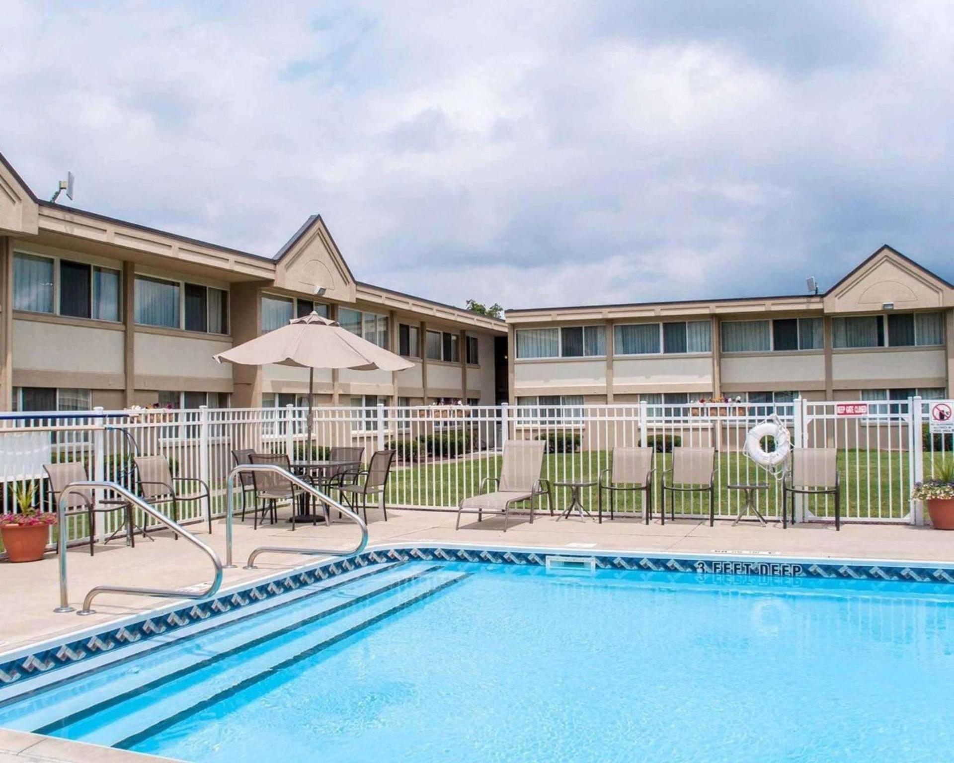 Quality Inn & Suites Vestal Binghamton near University photo 33