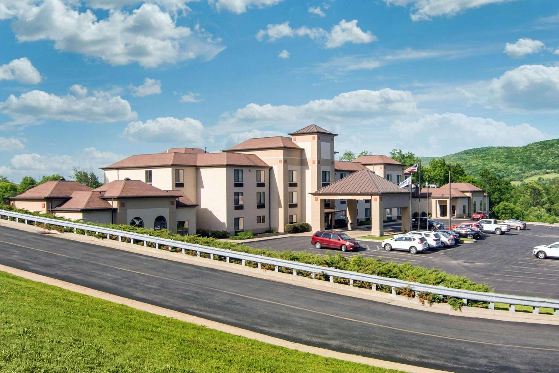 City Express by Marriott Milford Cooperstown photo 2
