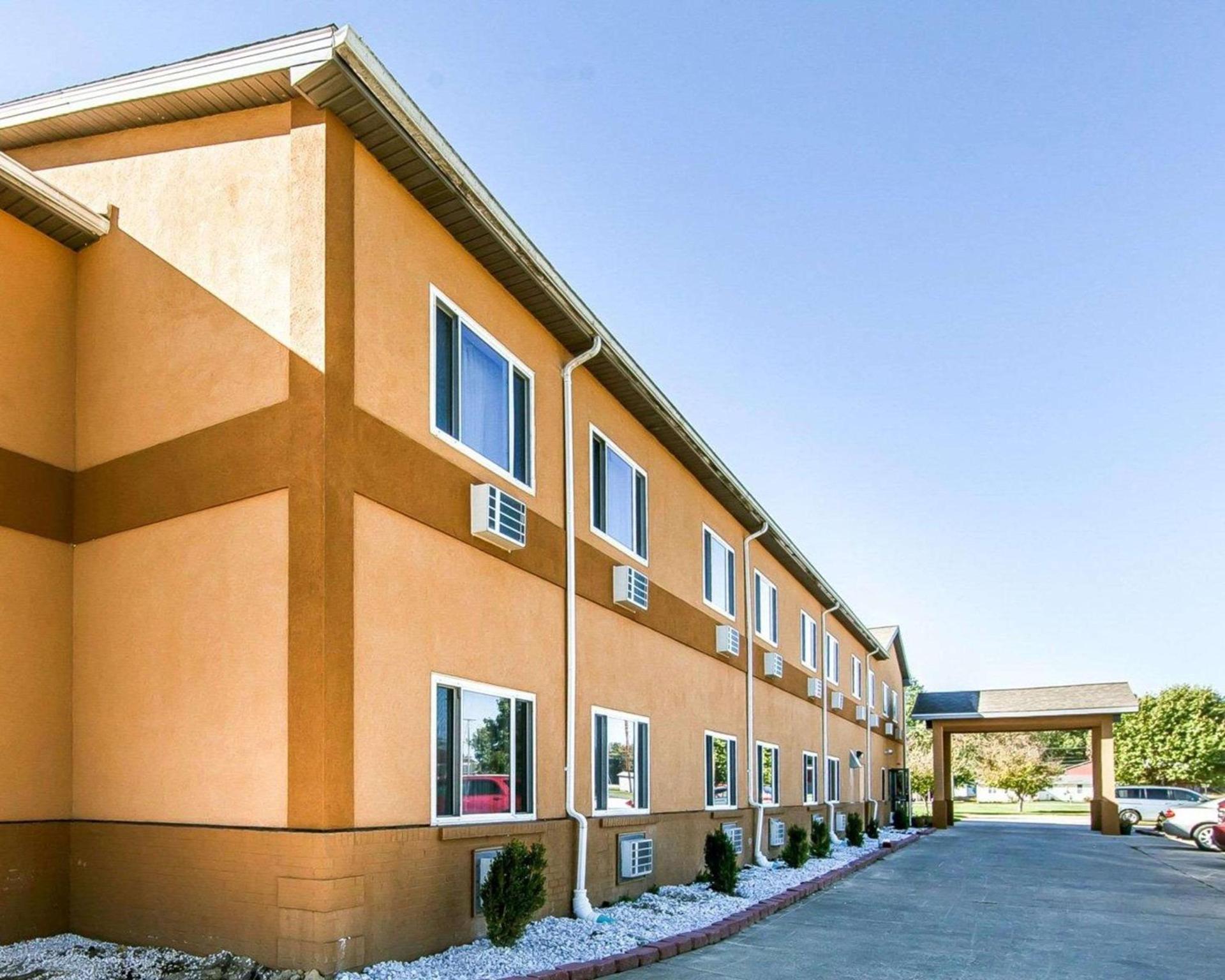 Quality Inn Seaman photo 1