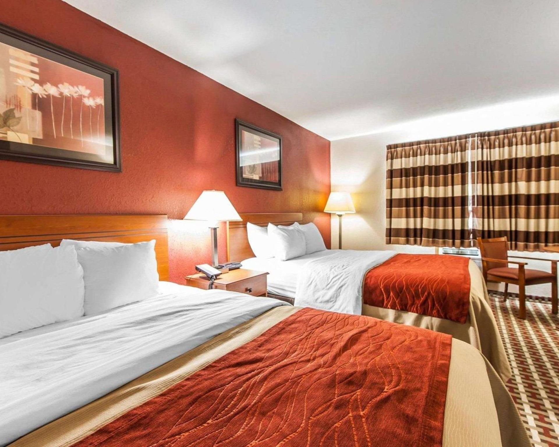 Quality Inn Seaman photo 10