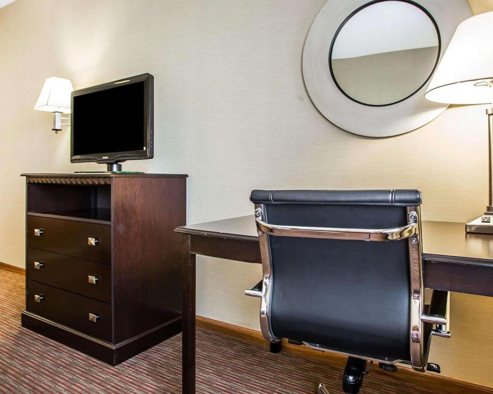 Quality Inn Greenville North photo 8