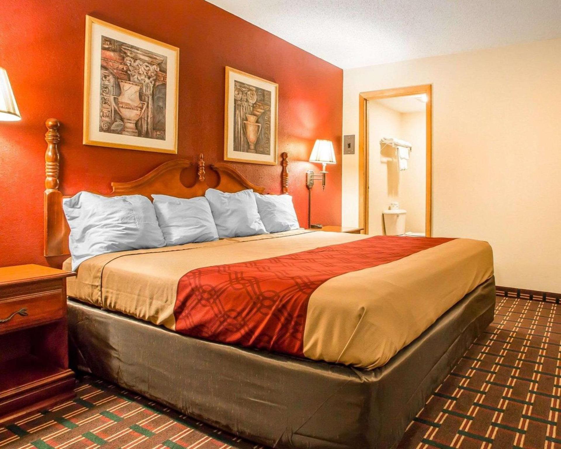 Howard Johnson by Wyndham Montpelier photo 7
