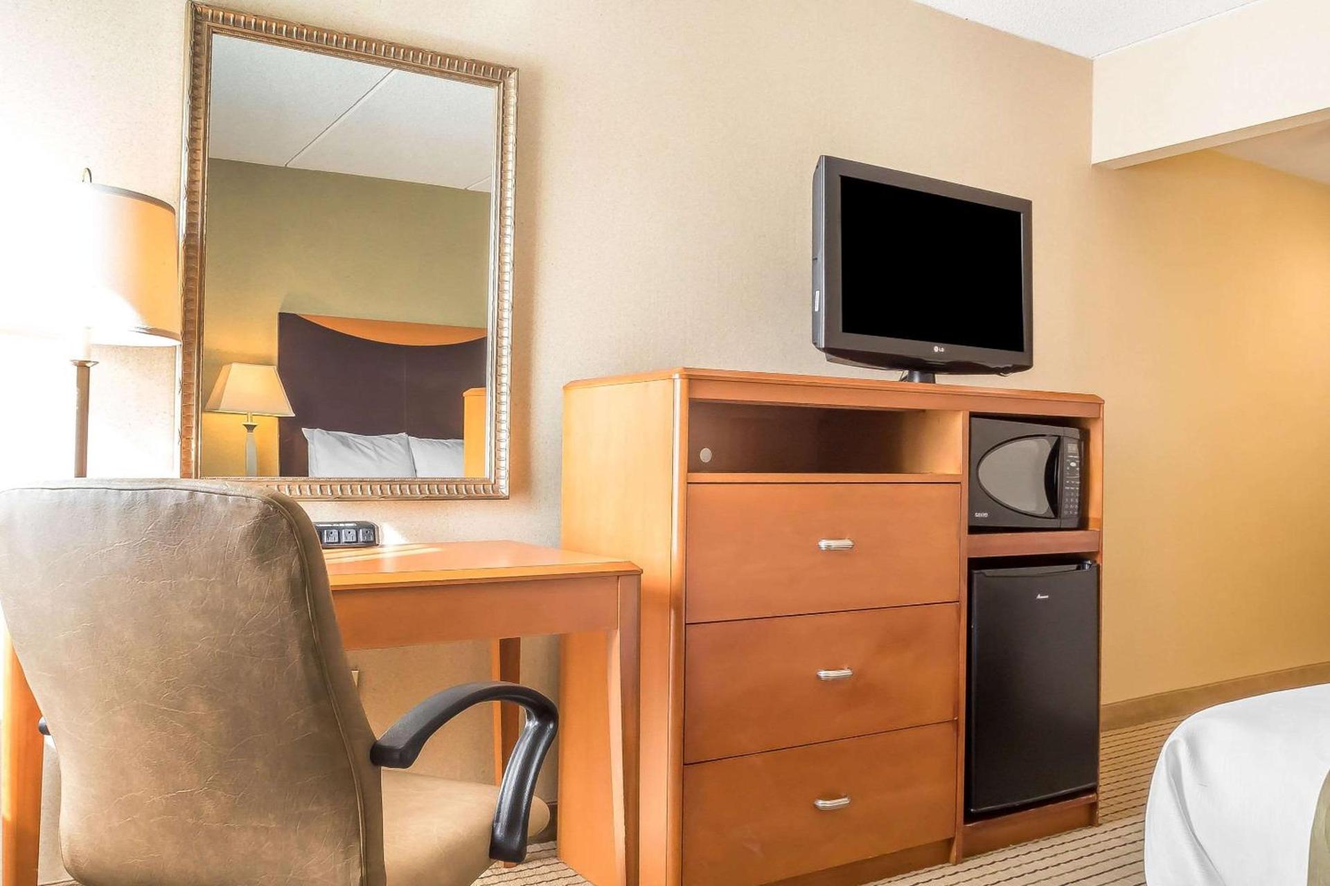Quality Inn Spring Valley - Nanuet photo 4