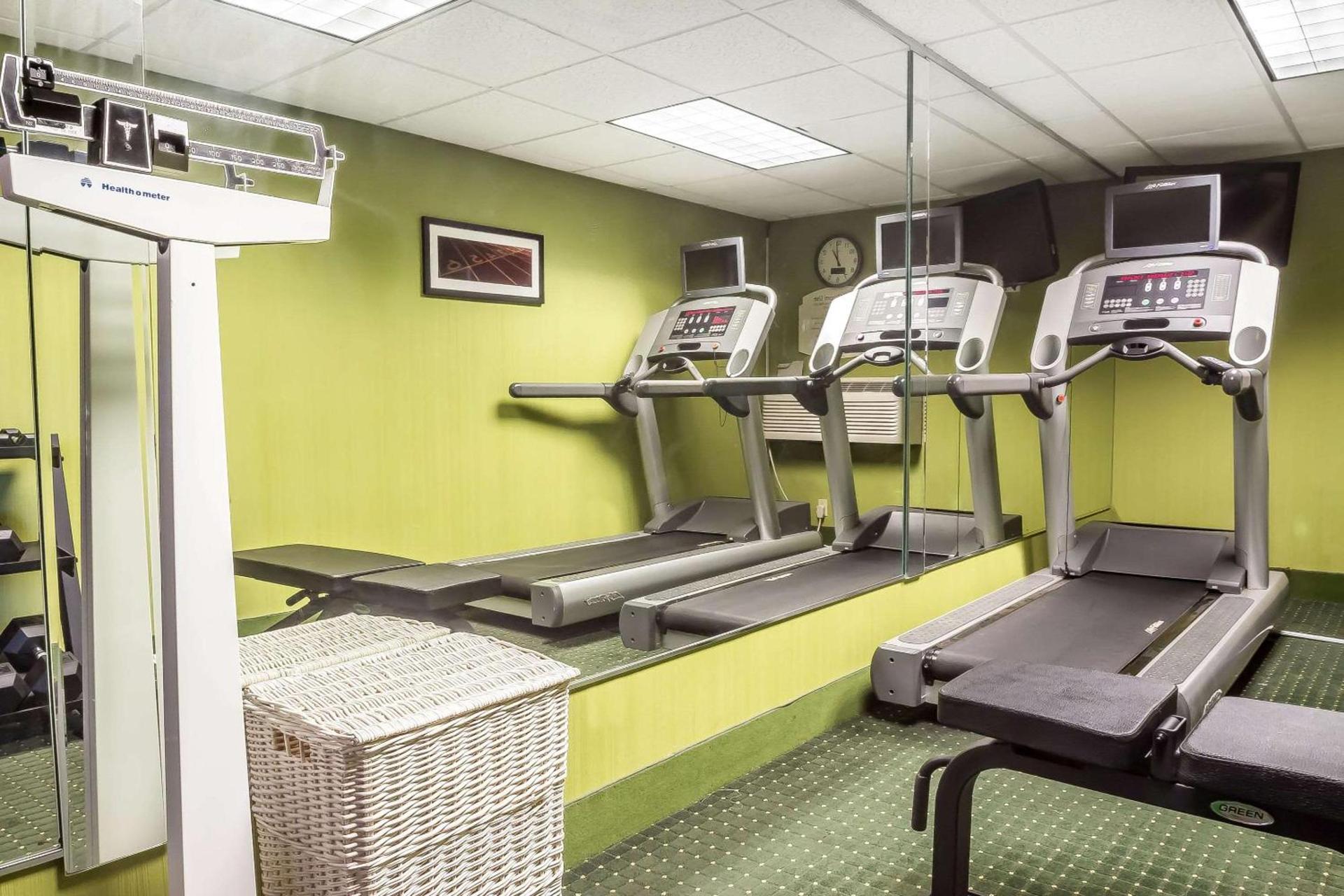 Quality Inn Spring Valley - Nanuet photo 7