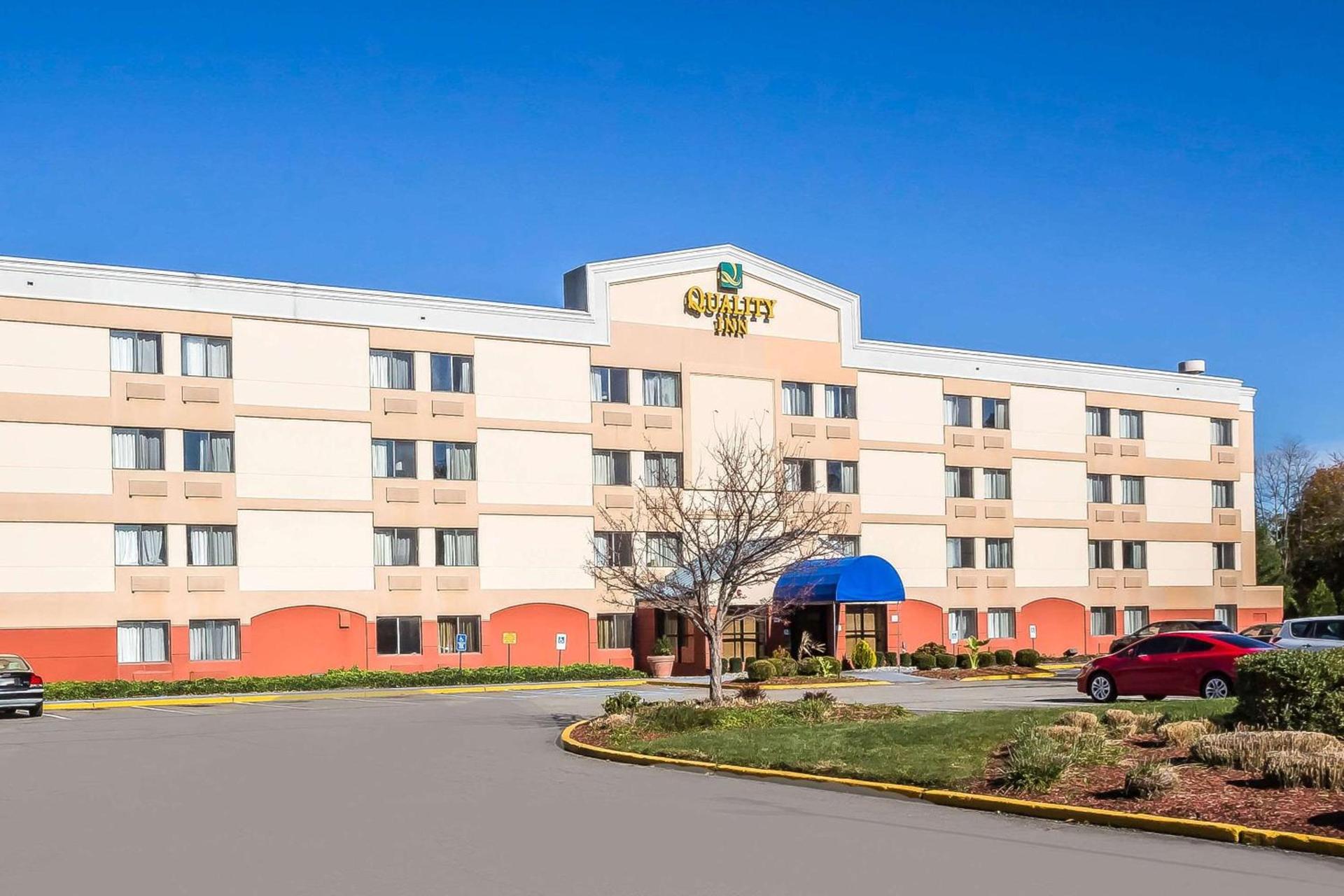 Quality Inn Spring Valley - Nanuet photo 3