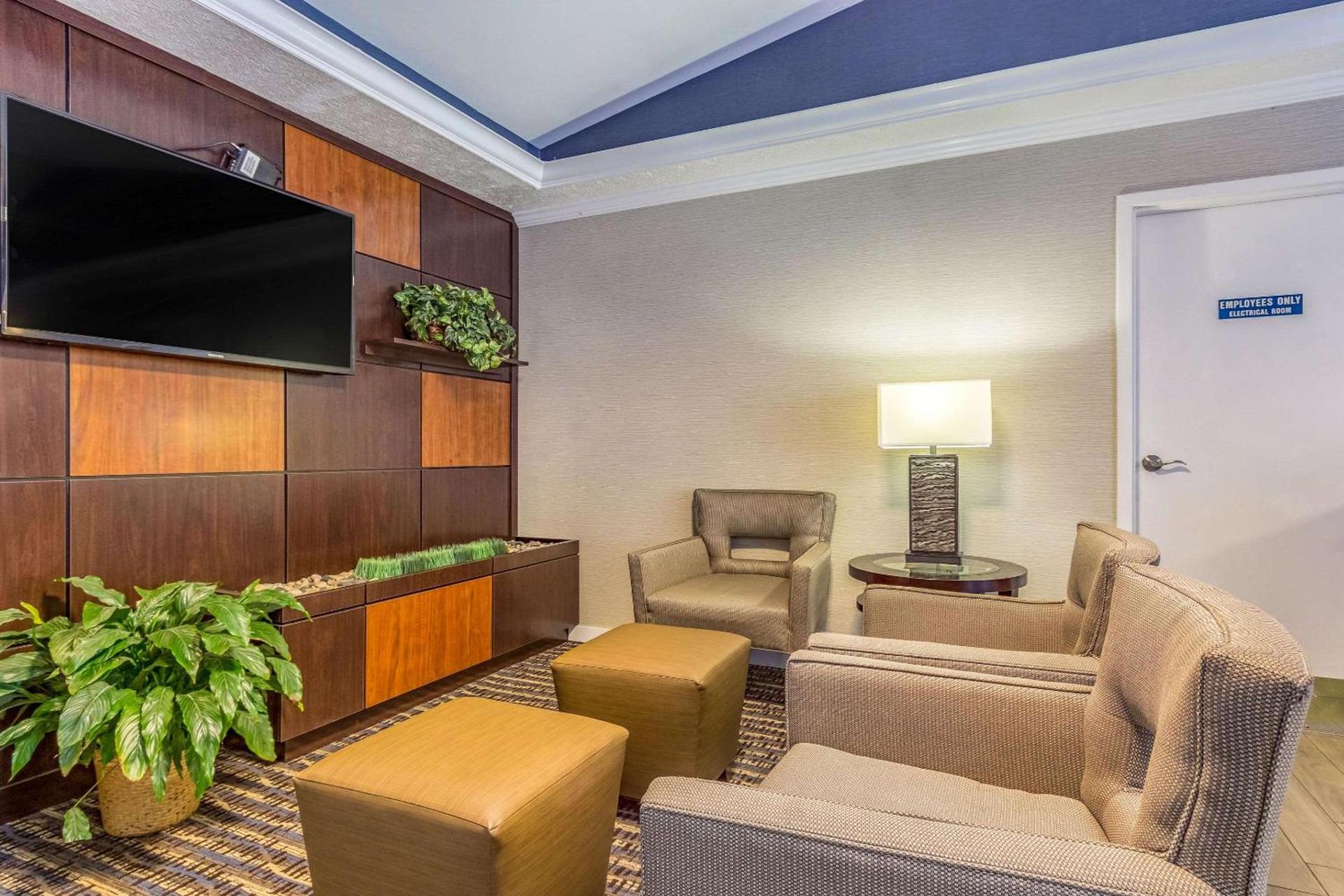 Comfort Inn Independence - Cleveland photo 15