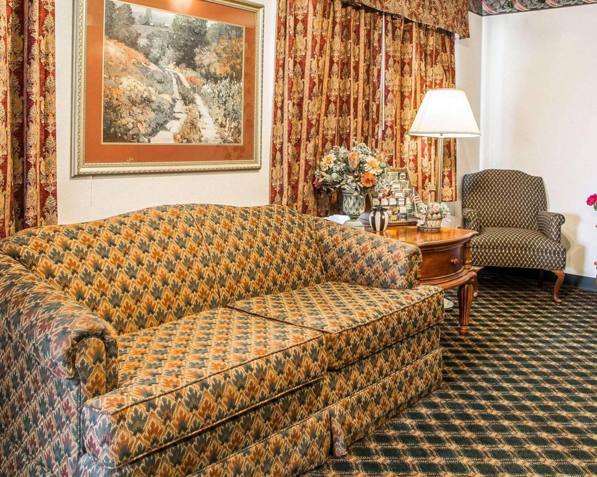 Howard Johnson by Wyndham Montpelier photo 9